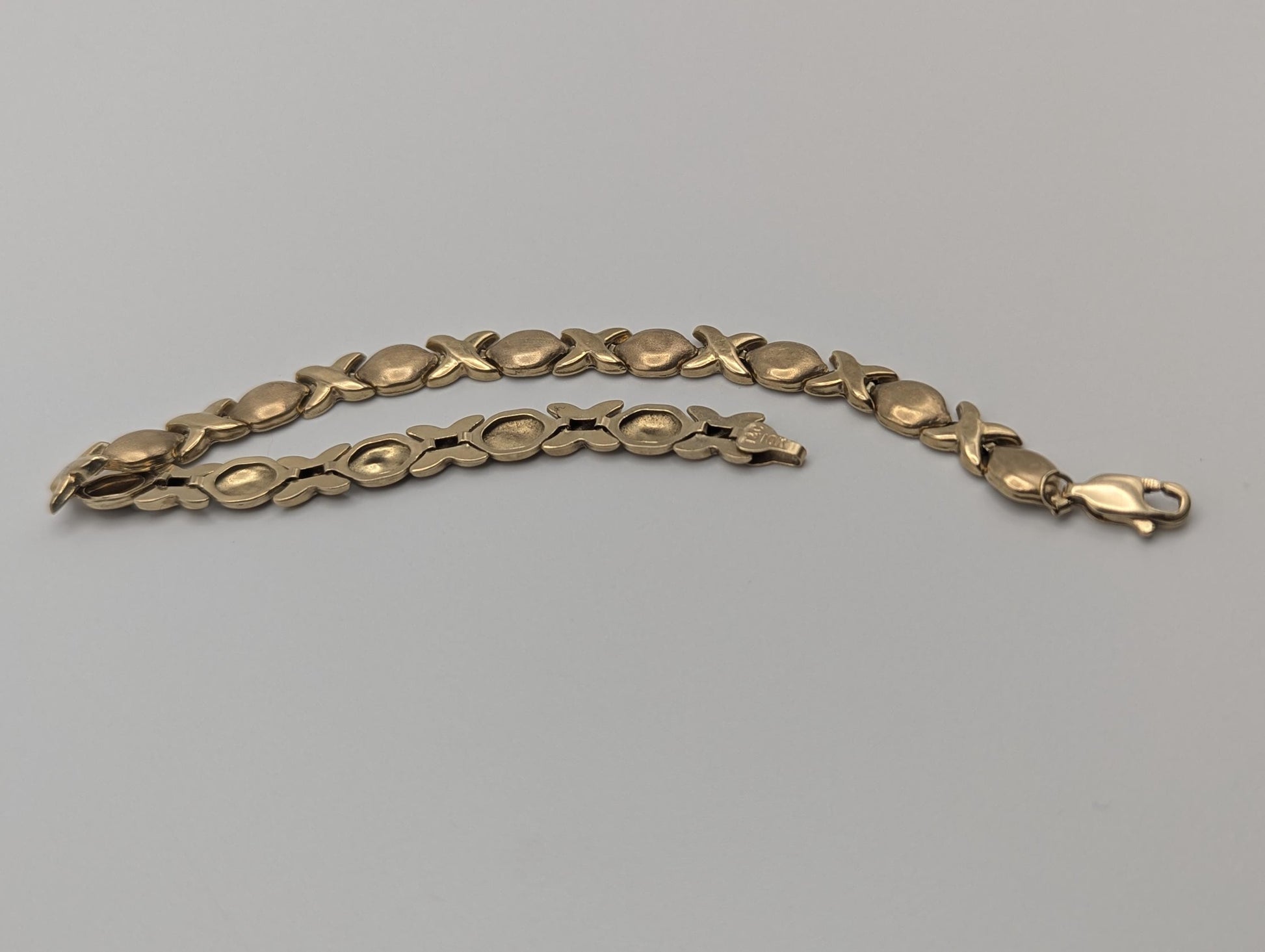 10k Solid Yellow Gold 4.5 gr XOXO Diamond Tennis Bracelet 7" Kisses Love Chain