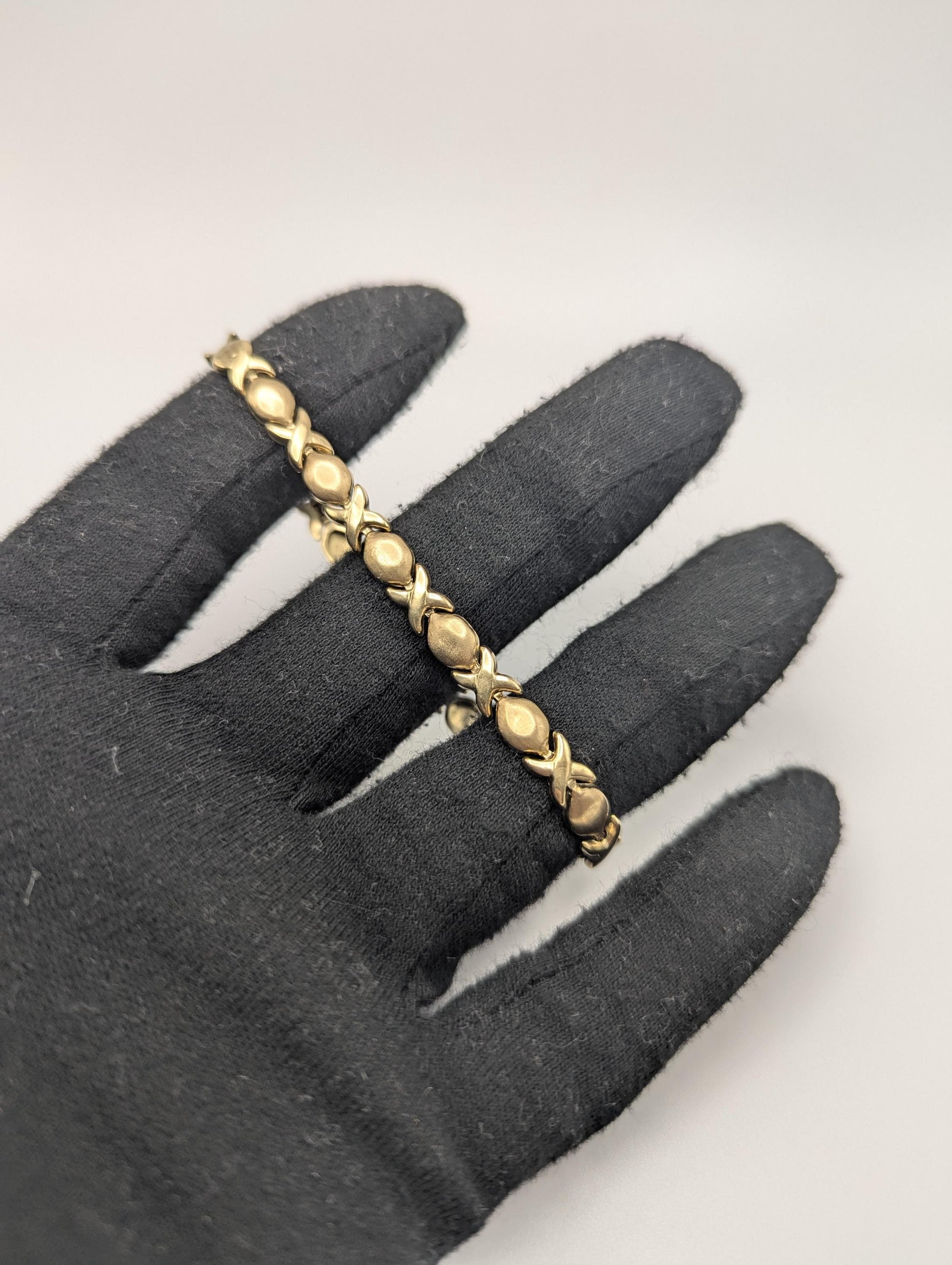 10k Solid Yellow Gold 4.5 gr XOXO Diamond Tennis Bracelet 7" Kisses Love Chain