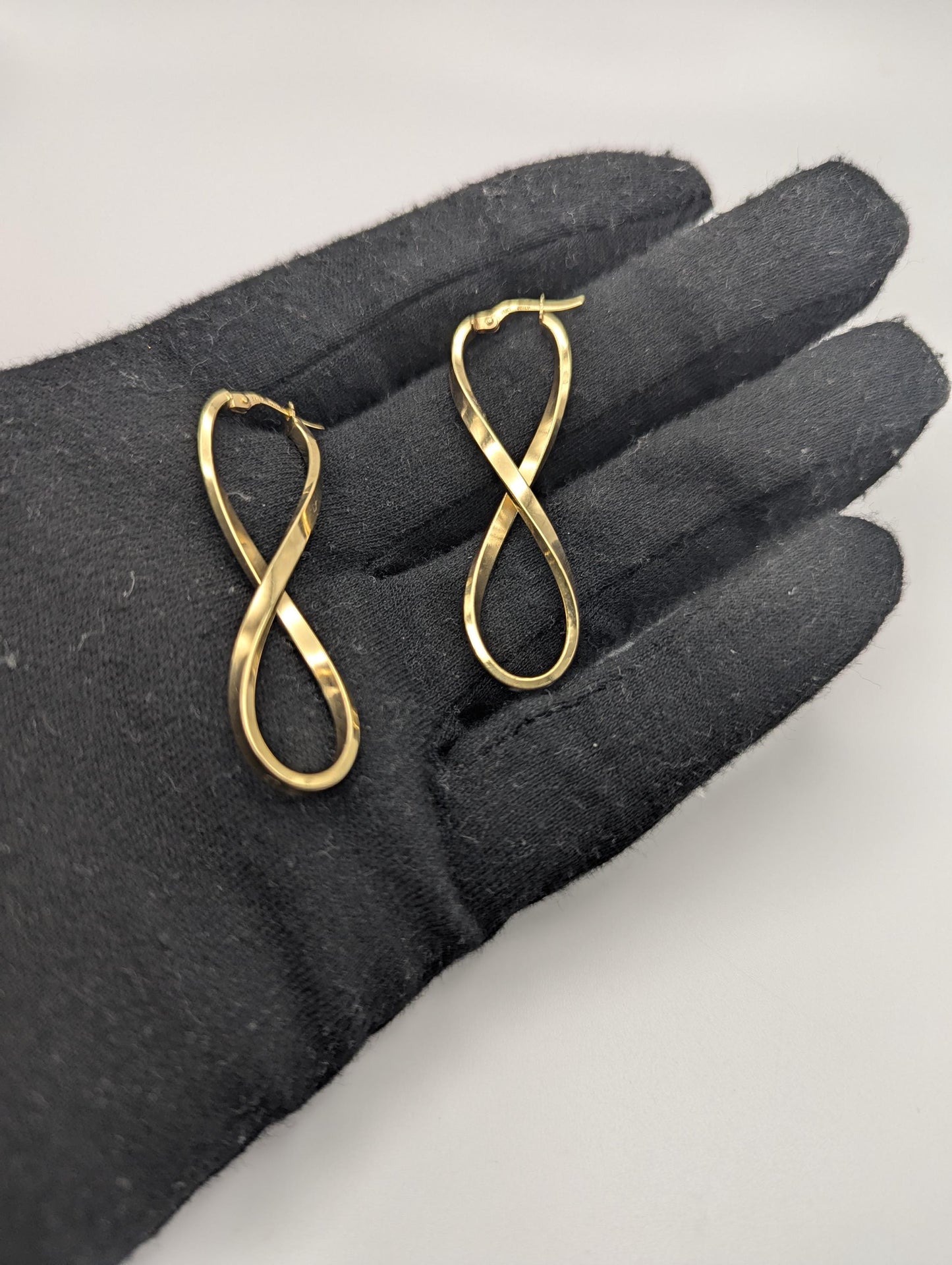 14k ITALY Twisted Long Infinity Hoop Earrings. Etched Twisted Hoops