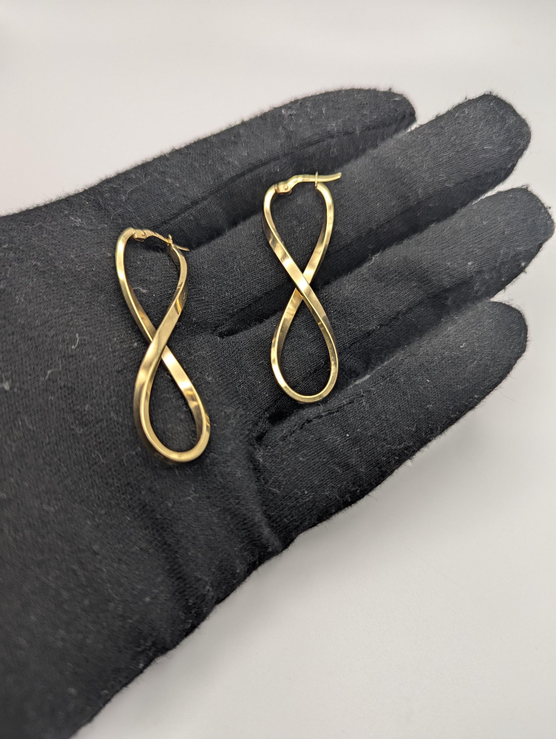 14k ITALY Twisted Long Infinity Hoop Earrings. Etched Twisted Hoops