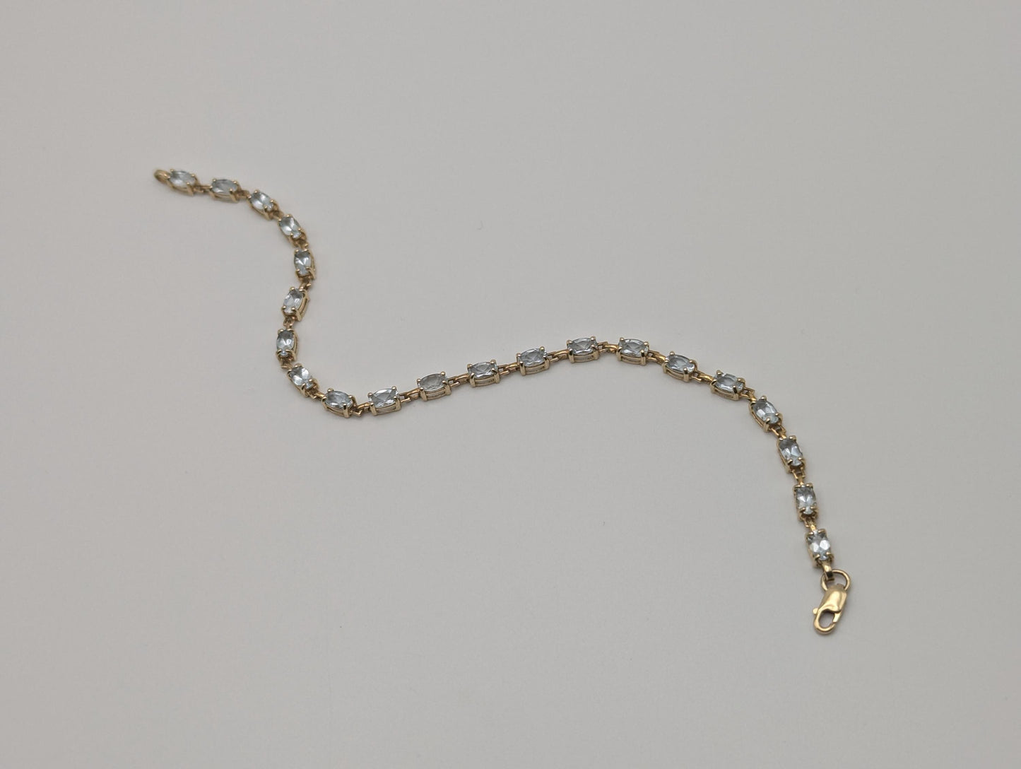 10k Yellow Gold Blue Aquamarine Bracelet. Aquamarine Tennis Bracelet 7.5"