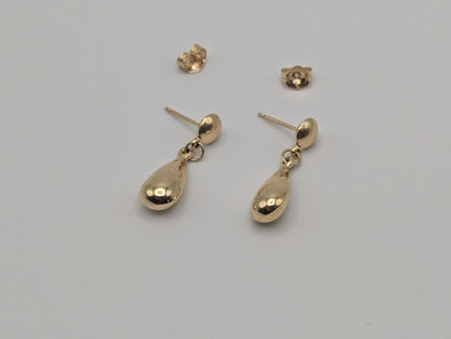 14K Yellow Gold Tear-Drop Earrings. Tear-Drop Dangle Earrings.