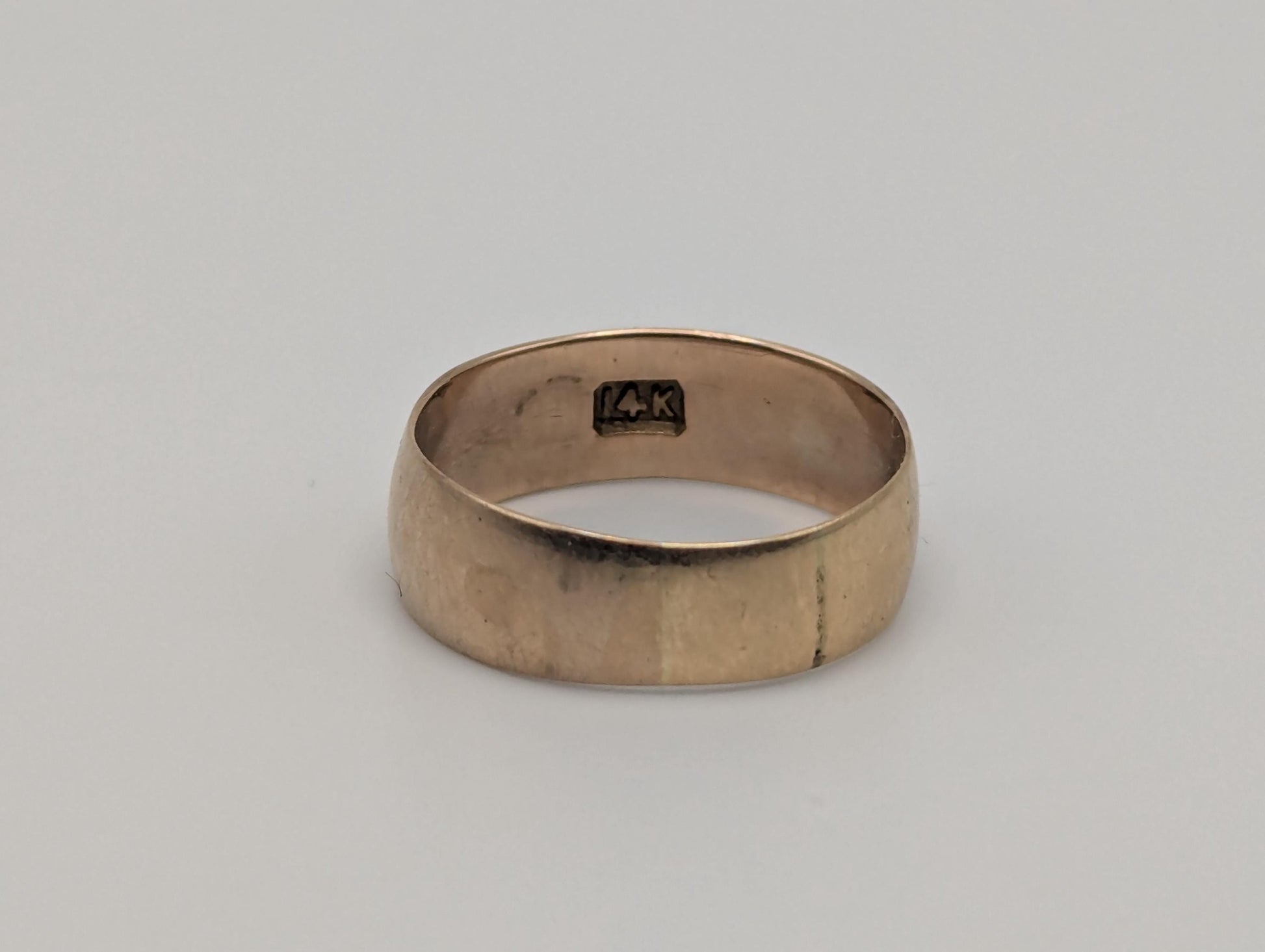 14k Yellow Gold Cigar Band Style Wedding Band. Wedding Ring. Anniversary Band.