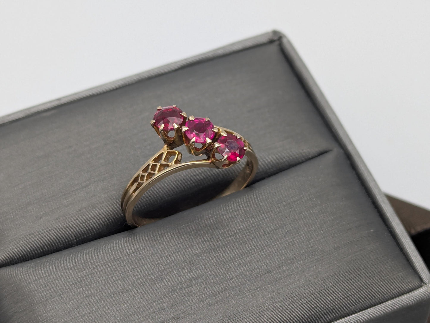 14k Yellow Gold Ruby Triple Stone Filigree Ring Promise Engagement Wedding Band