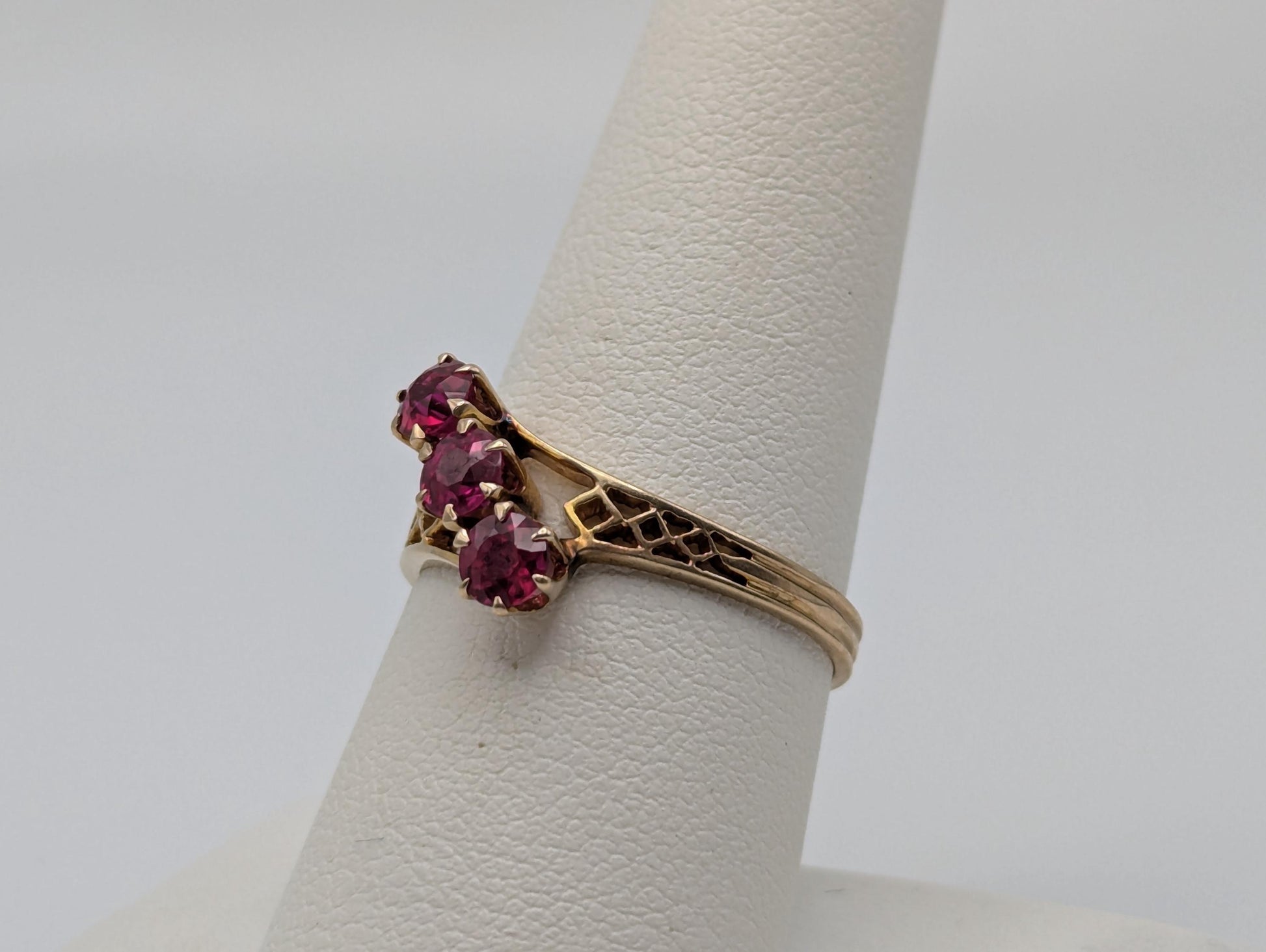 14k Yellow Gold Ruby Triple Stone Filigree Ring Promise Engagement Wedding Band