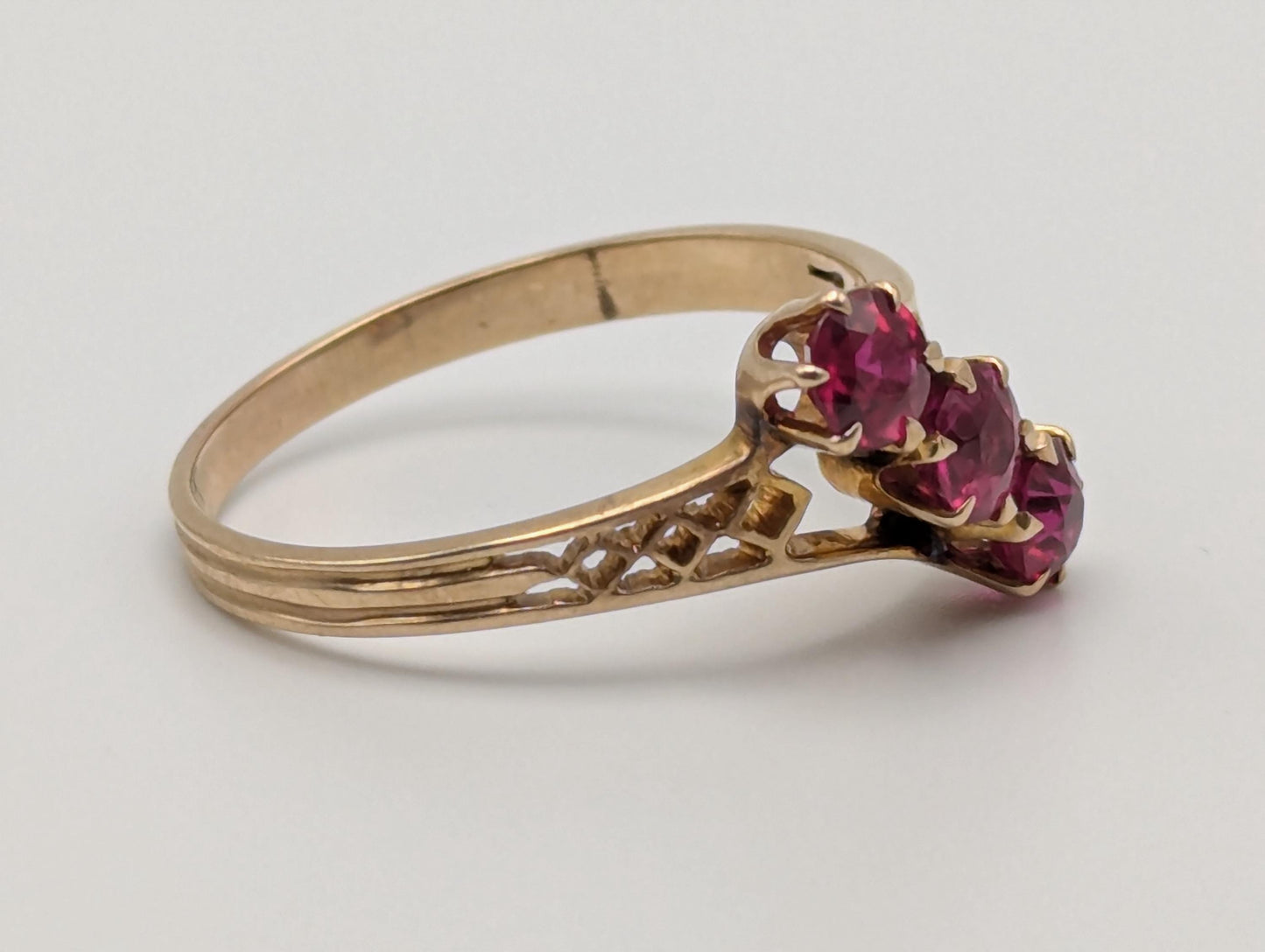 14k Yellow Gold Ruby Triple Stone Filigree Ring Promise Engagement Wedding Band