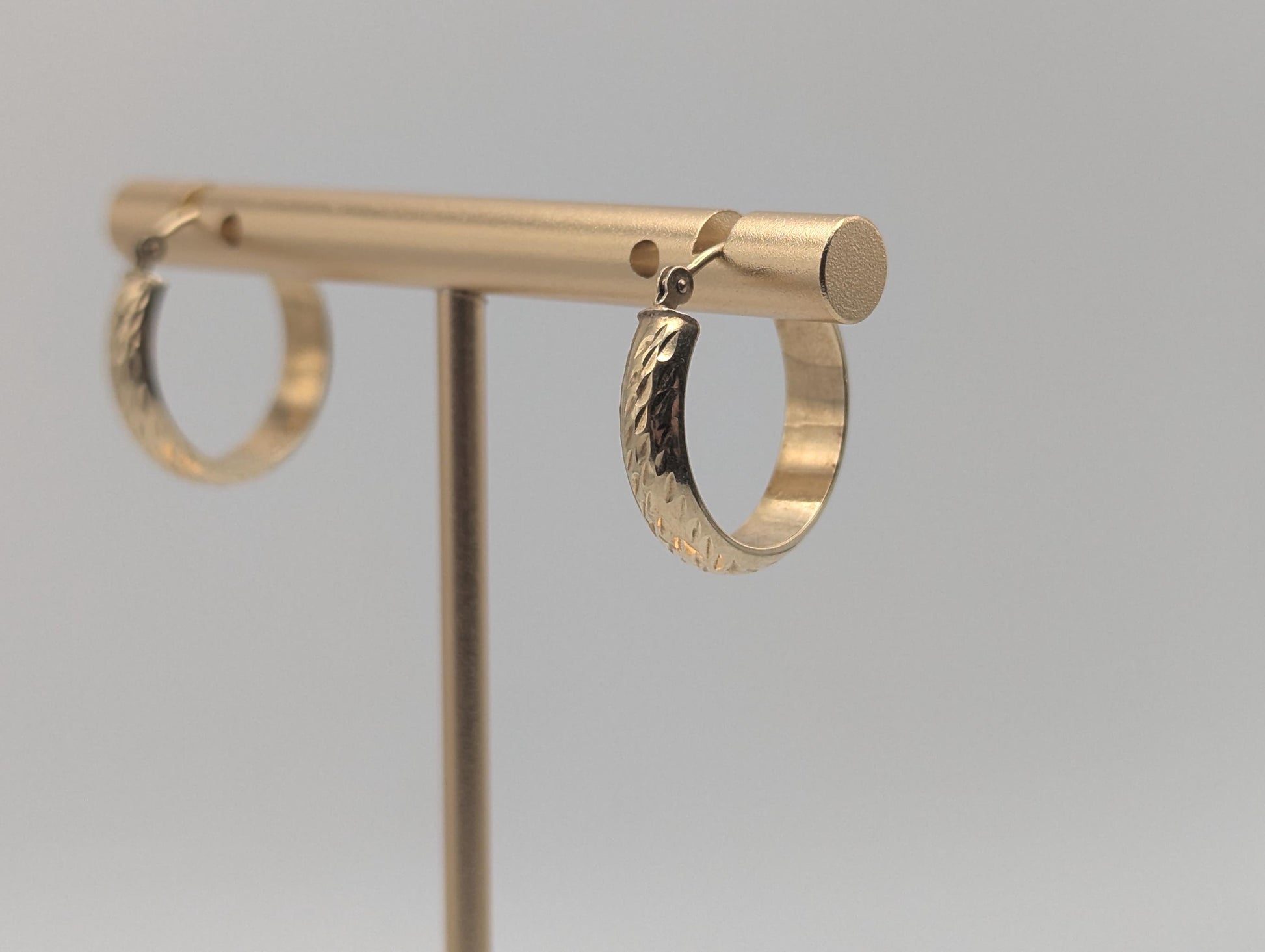 14k Yellow Gold Etched Hoop Earrings Classic Gold Hoops