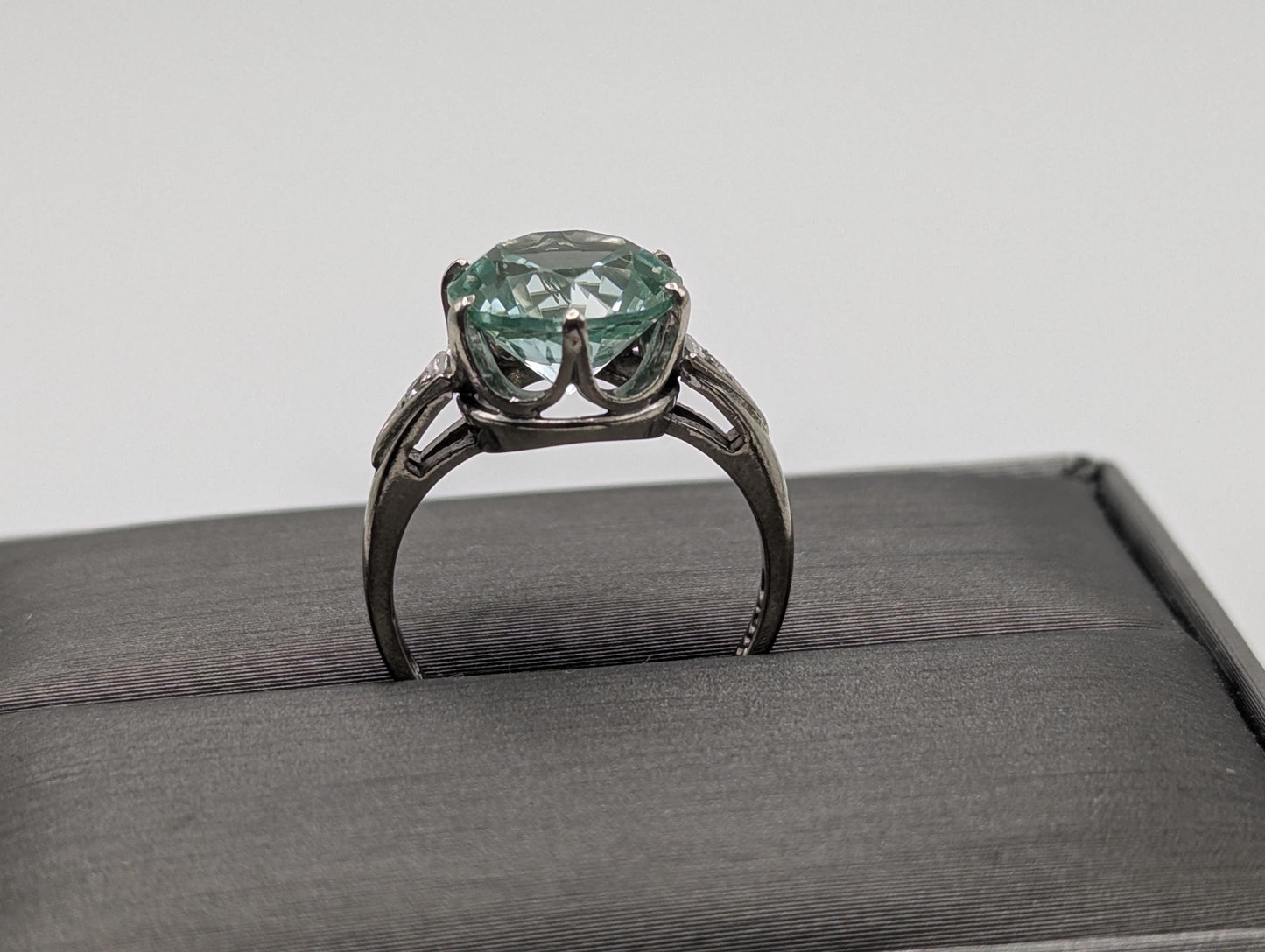 10k White Gold Green Quartz Oval and Spinel Statement Ring Cocktail Ring