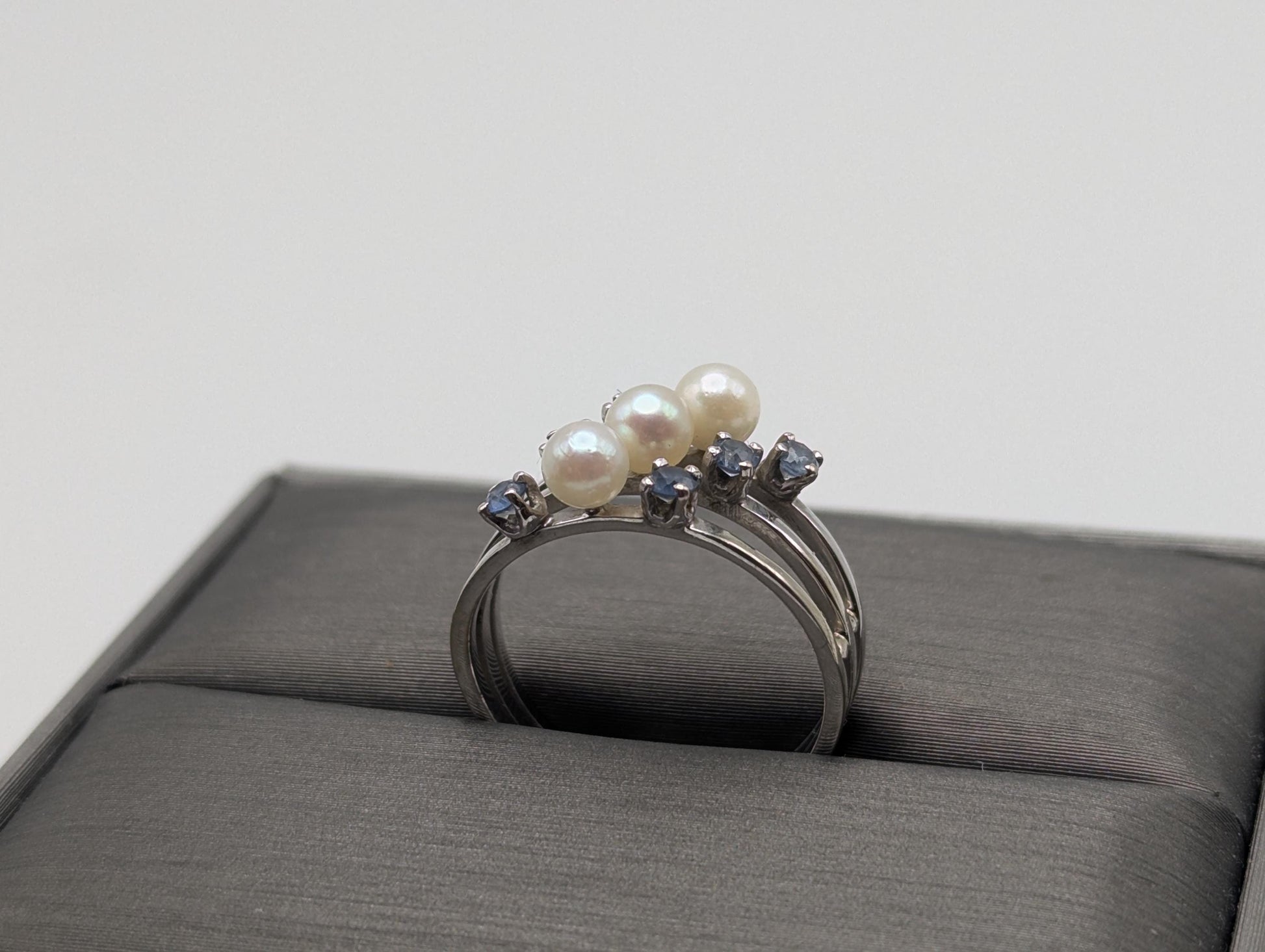 14k White Gold Tanzanite and Pearl Multiband Ring Cocktail Ring Vintage Statement Ring