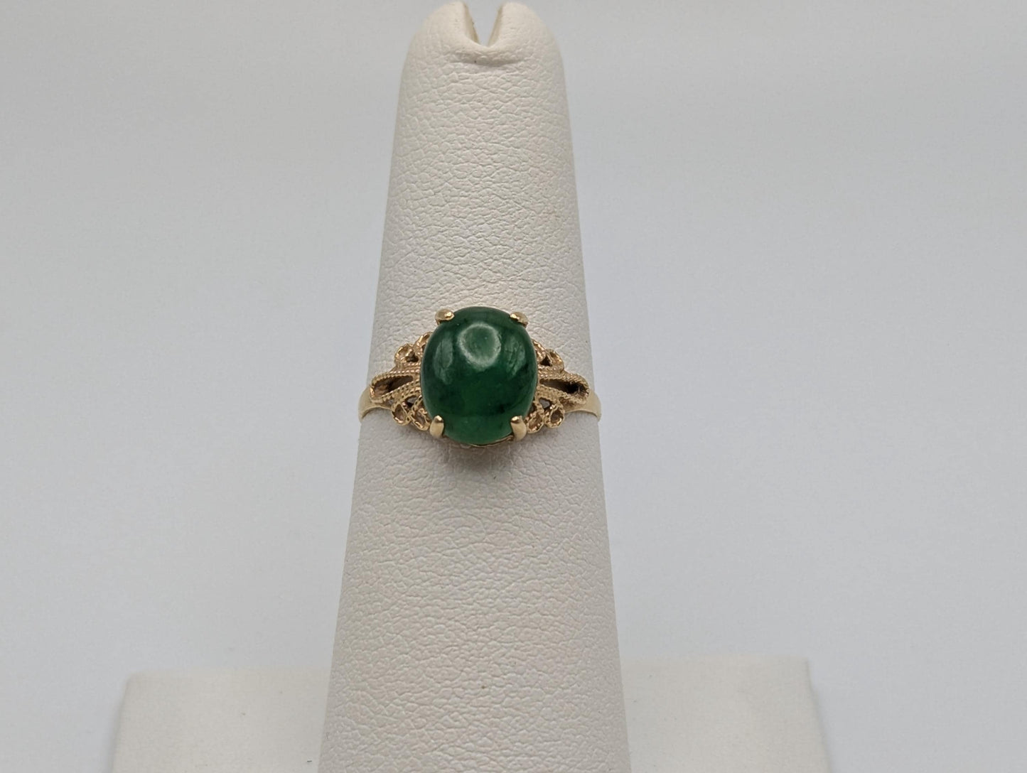 Vintage 18k Yellow Gold Genuine Jade Filigree Ring Cabochon Ring Dinner Statement Ring