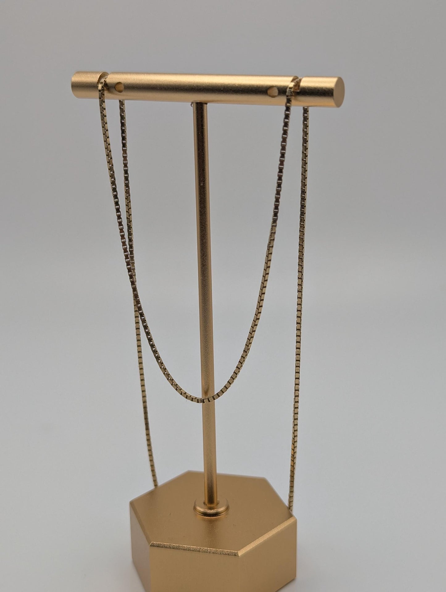 14k Yellow Gold Heavy 5.4 gr Box Chain Necklace 22-inch Box Chain Vintage Box Chain.