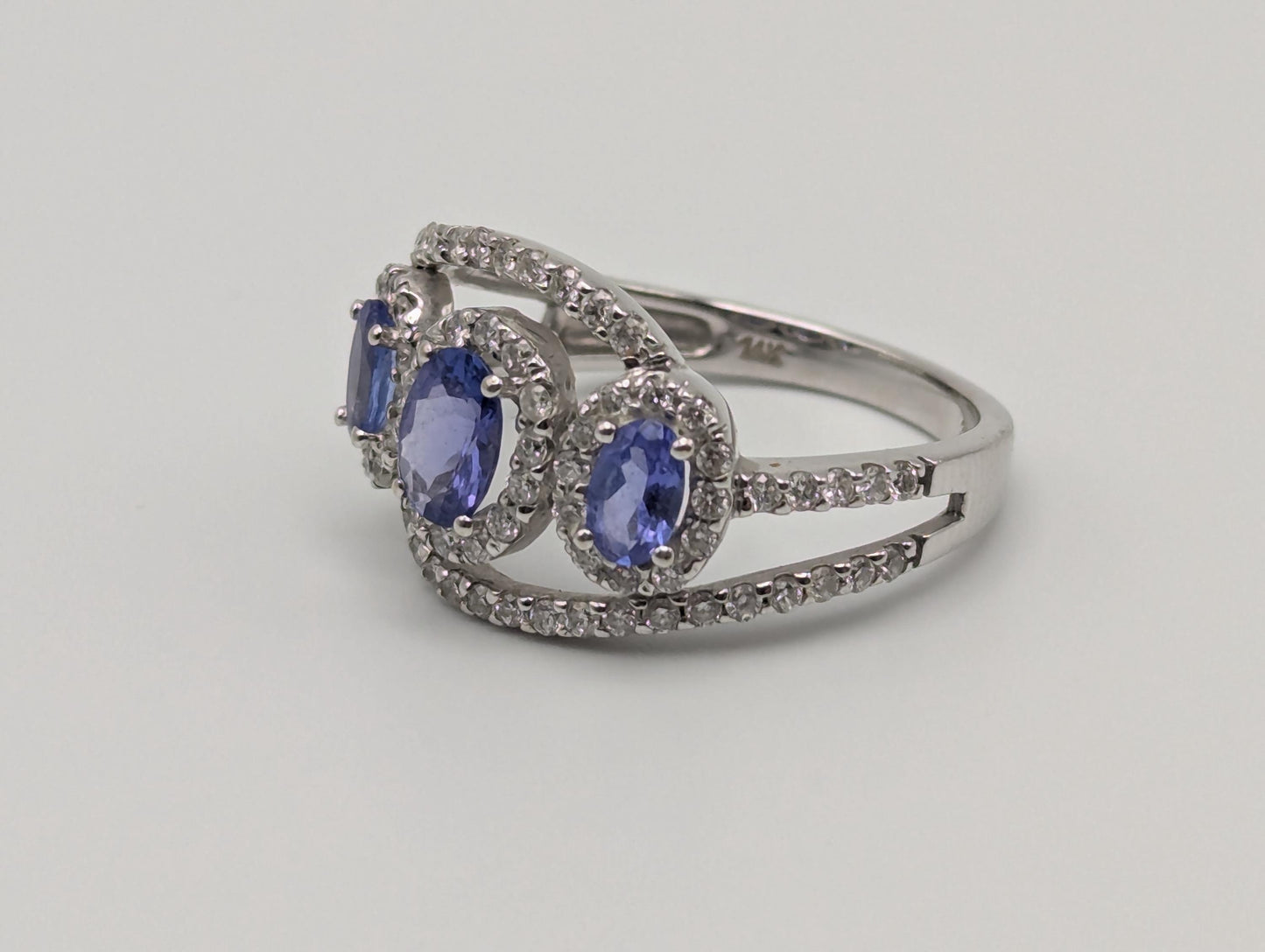 14k Whit Gold Triple Stone Tanzanite Diamond Ring Vintage Promise Ring Cocktail Ring