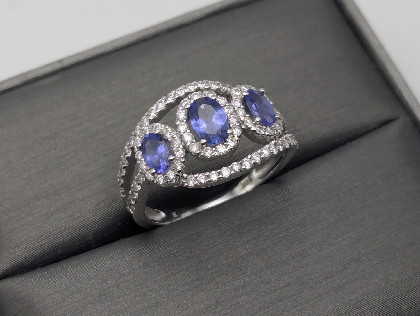 14k Whit Gold Triple Stone Tanzanite Diamond Ring Vintage Promise Ring Cocktail Ring