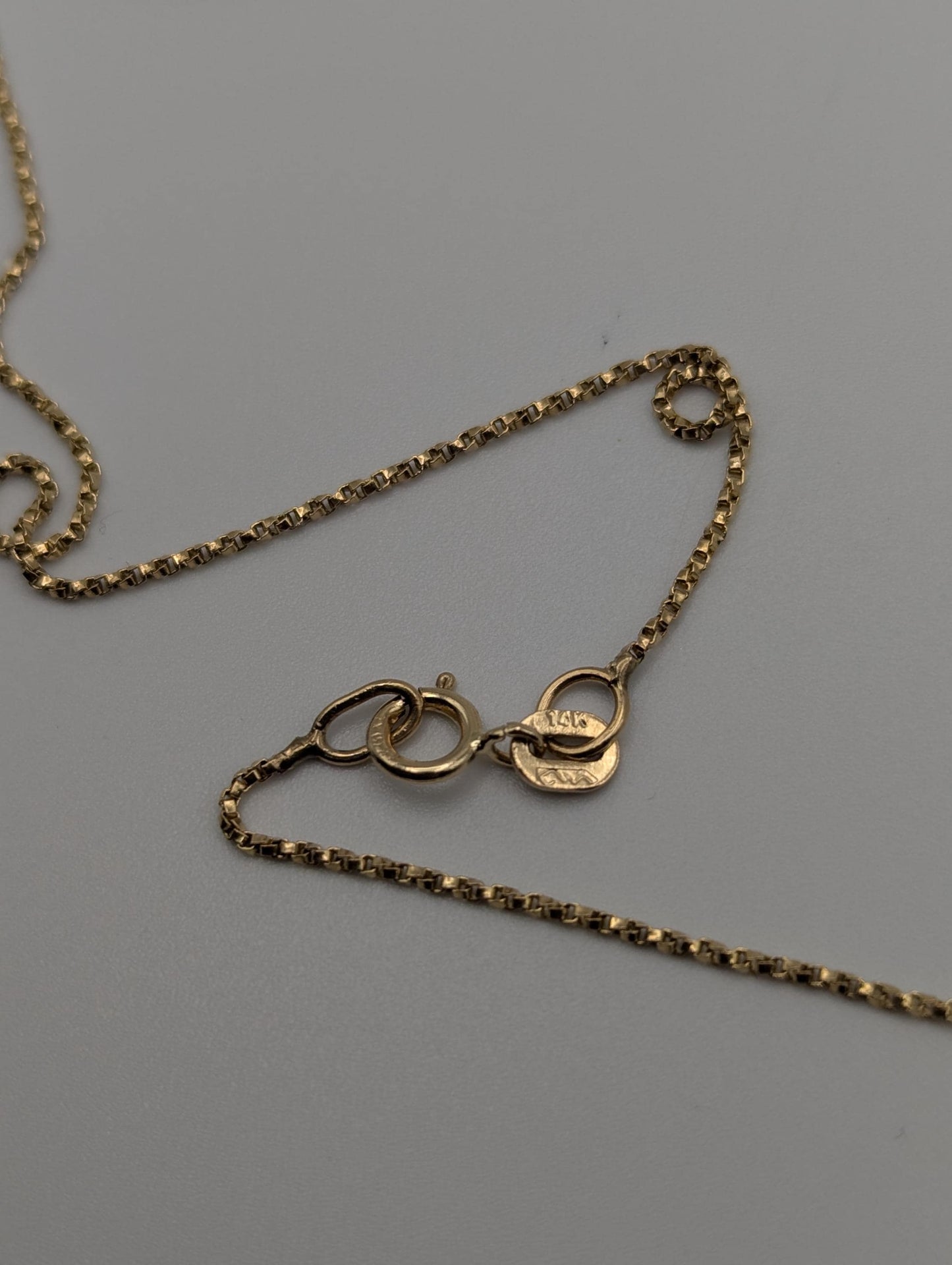 14k Yellow Gold Box Chain Necklace 19-inch Box Chain Vintage Box Chain.