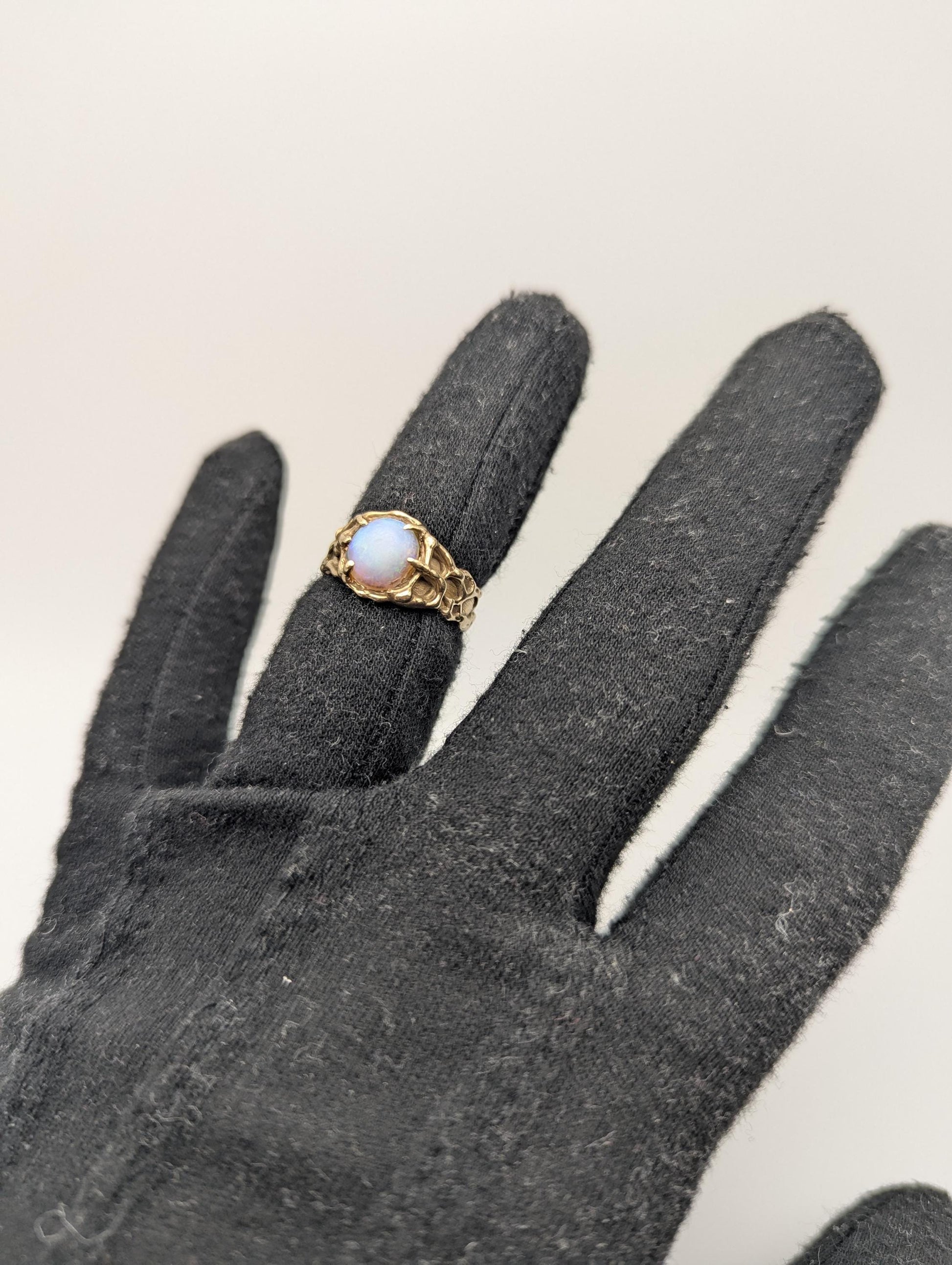 Heavy 10k Vintage Yellow Gold Opal Adularia Ring Cocktail Statement Wedding Band