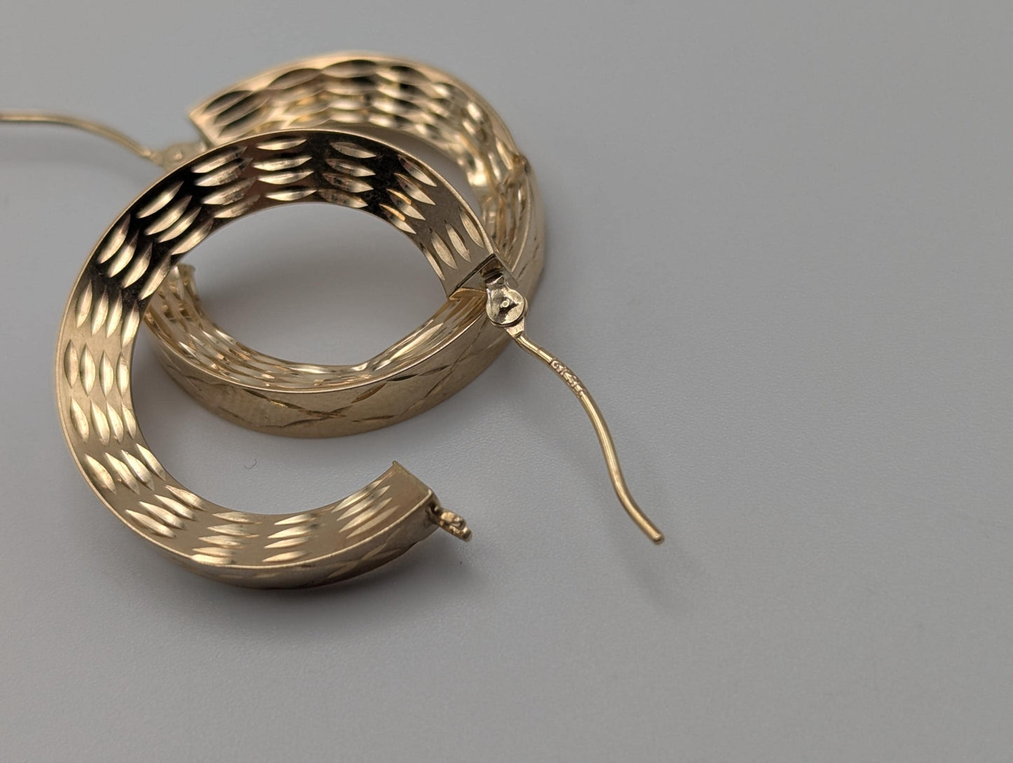 14k Vintage Yellow Gold Classic Etched Textured Hoop Earrings Gold Hoops Hinged