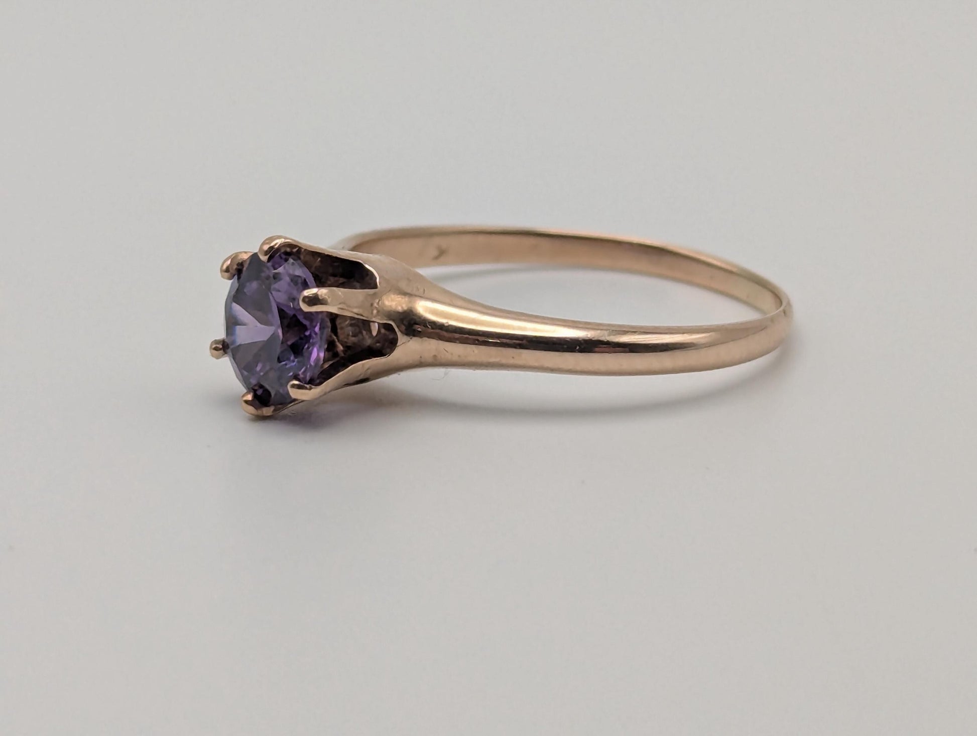 10k Gold Victorian Claw Solitaire Purple Amethyst Stone Ring Vintage Cocktail Ring