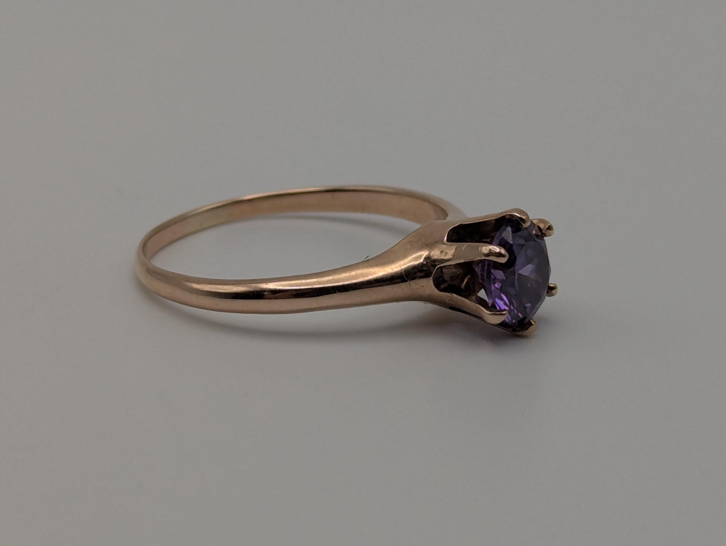 10k Gold Victorian Claw Solitaire Purple Amethyst Stone Ring Vintage Cocktail Ring