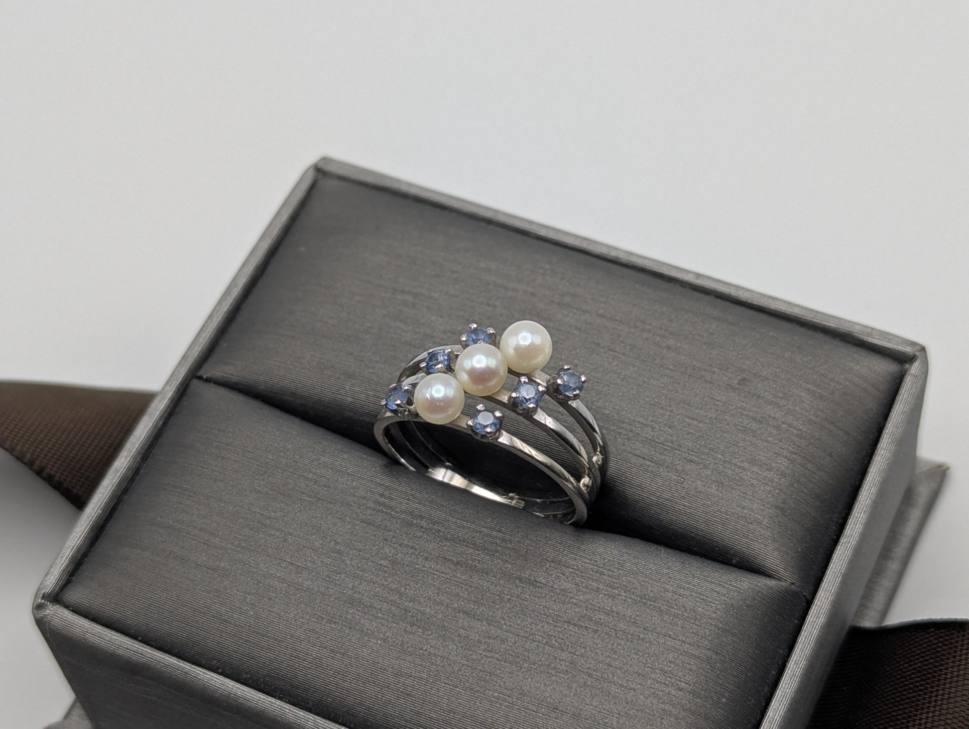 14k White Gold Tanzanite and Pearl Multiband Ring Cocktail Ring Vintage Statement Ring