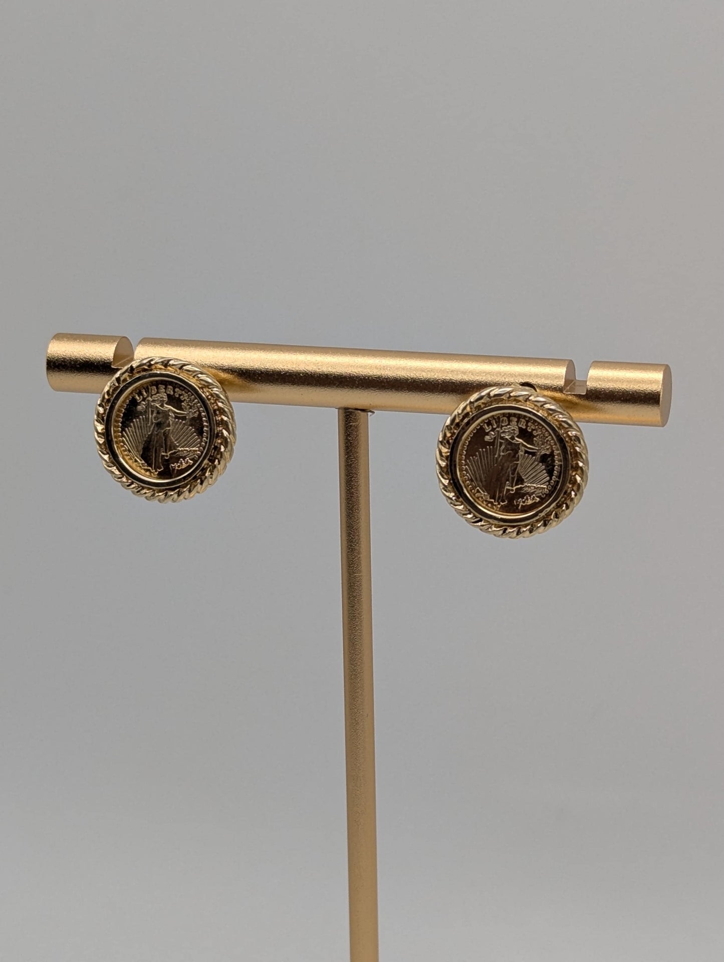 Vintage 14K Yellow Gold Lady Liberty American Eagle Coin Medallion Stud Earrings