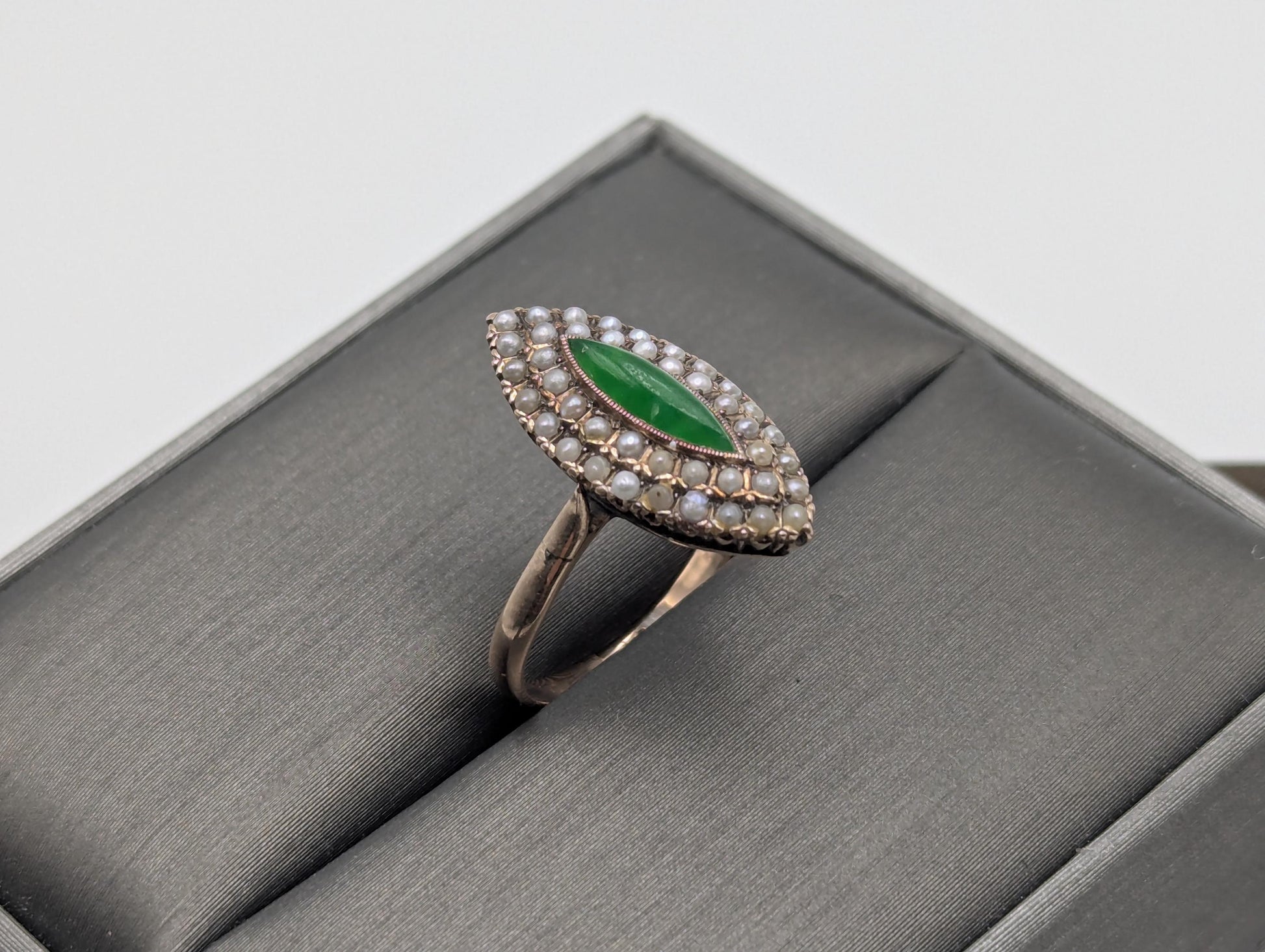10k Victorian Gold Emerald Seed Pearl Ring. Cocktail Statement Ring Free Resize