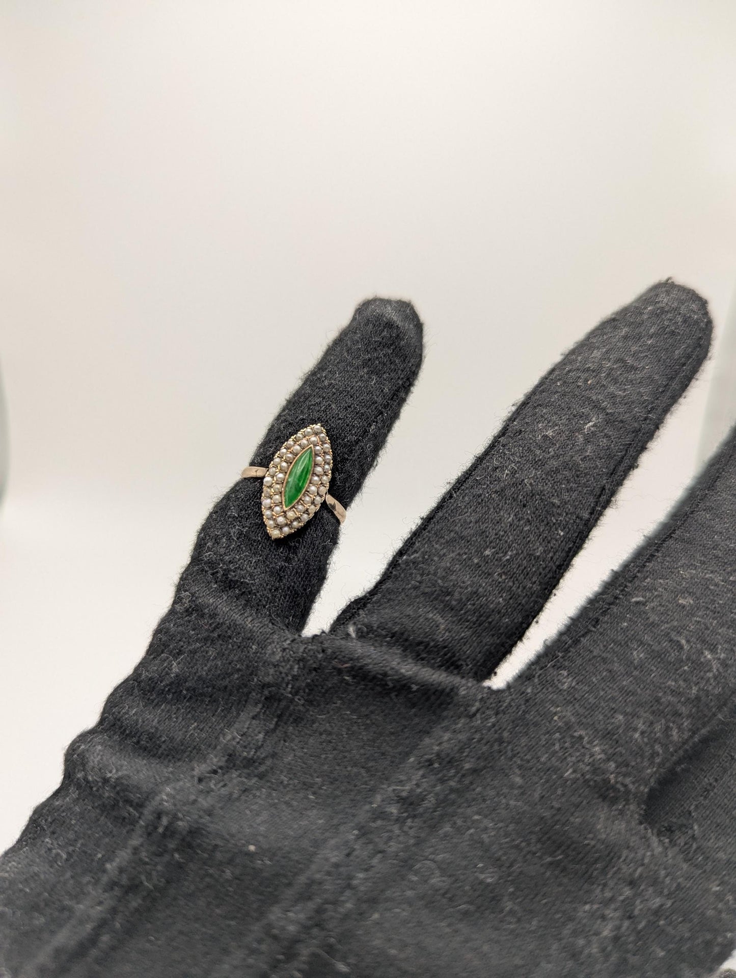 10k Victorian Gold Emerald Seed Pearl Ring. Cocktail Statement Ring Free Resize