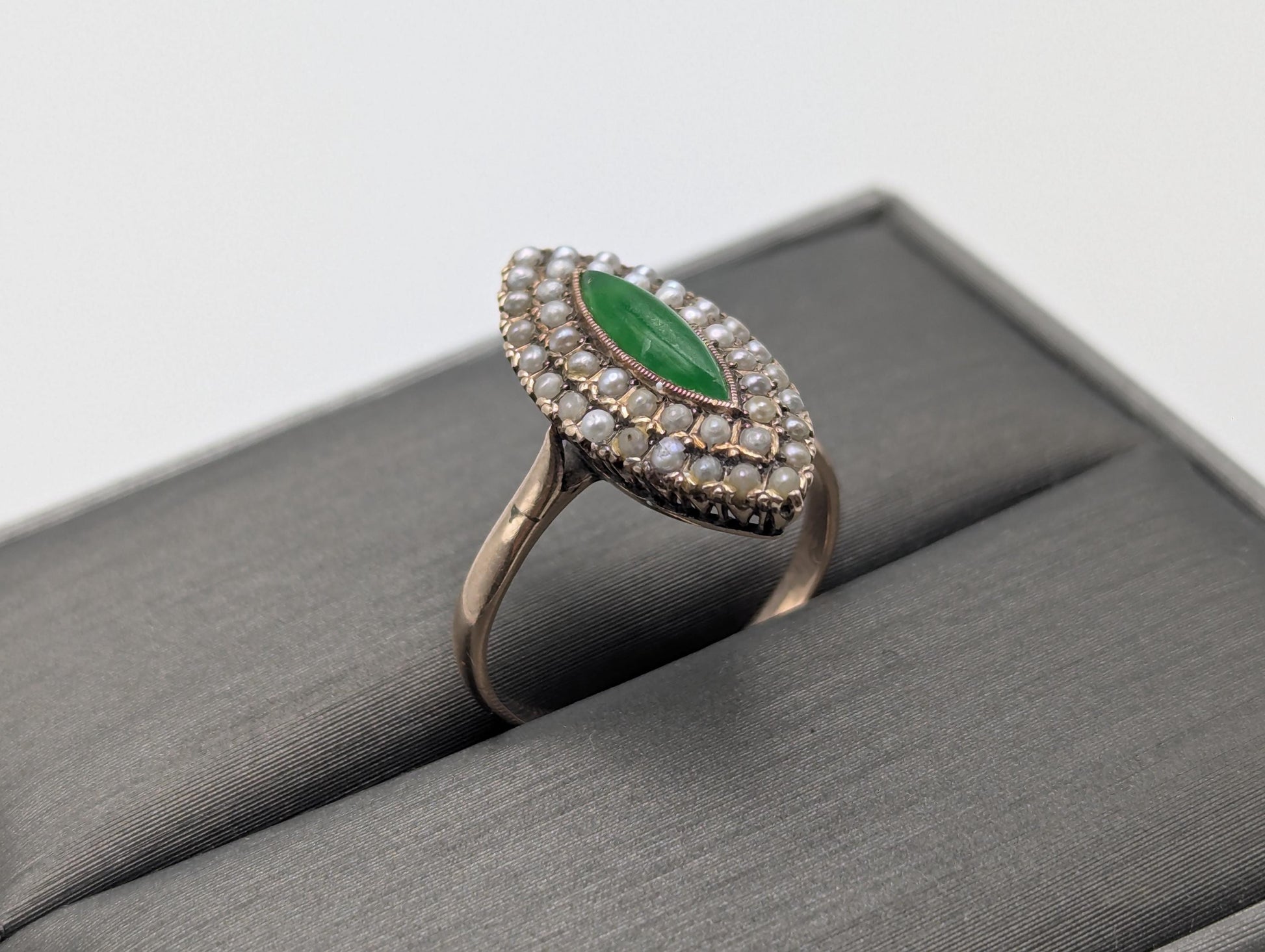 10k Victorian Gold Emerald Seed Pearl Ring. Cocktail Statement Ring Free Resize