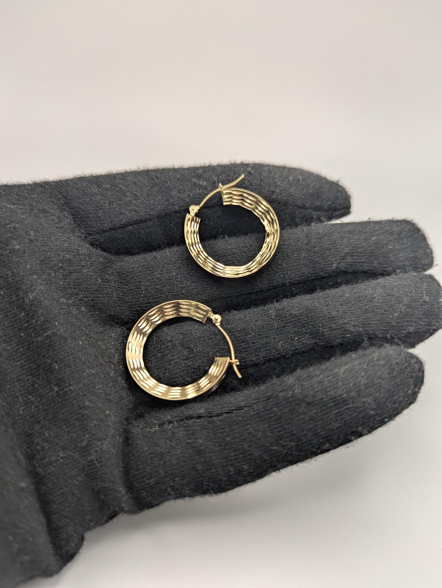 14k Vintage Yellow Gold Classic Etched Textured Hoop Earrings Gold Hoops Hinged