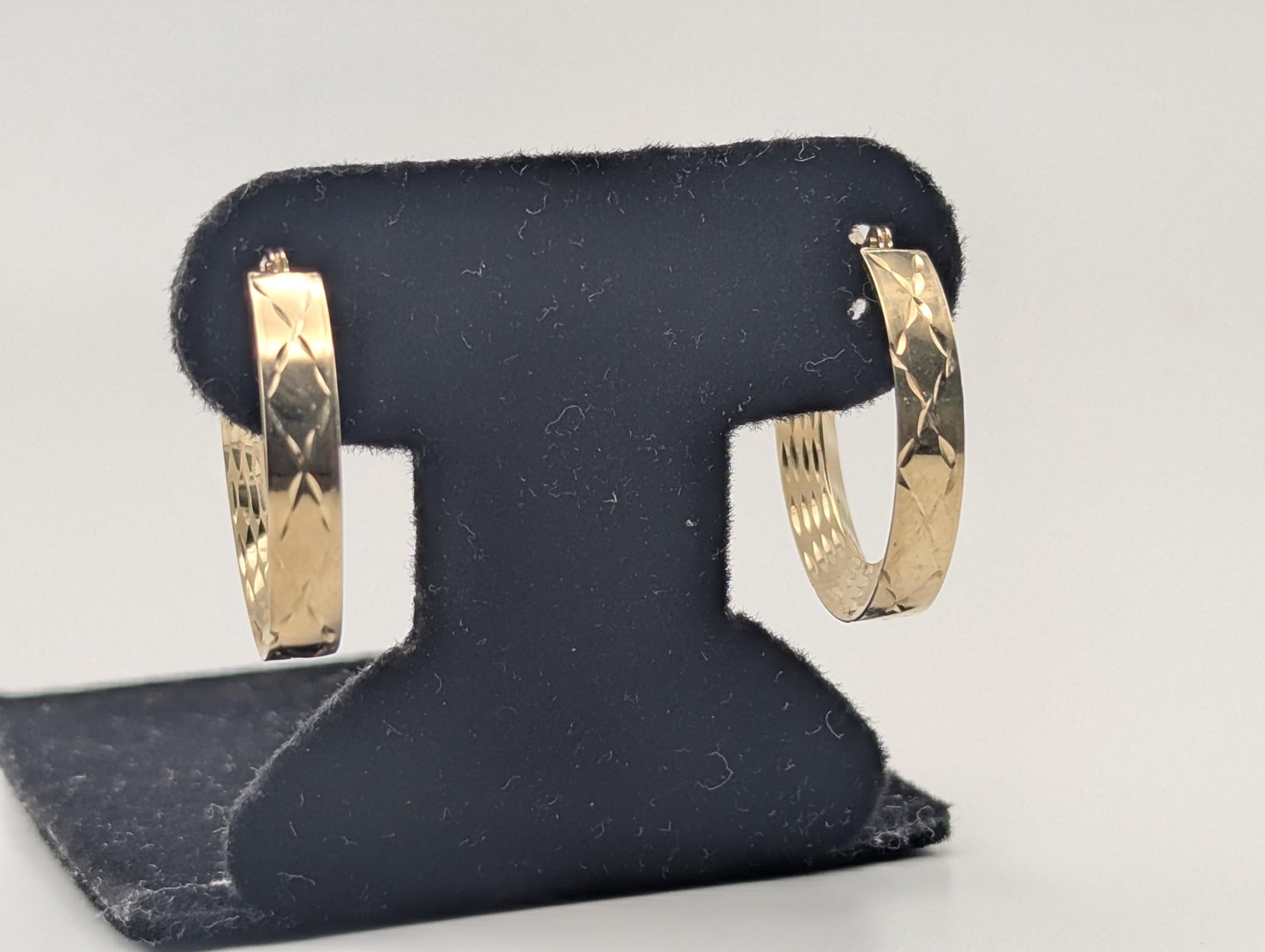 14k Vintage Yellow Gold Classic Etched Textured Hoop Earrings Gold Hoops Hinged