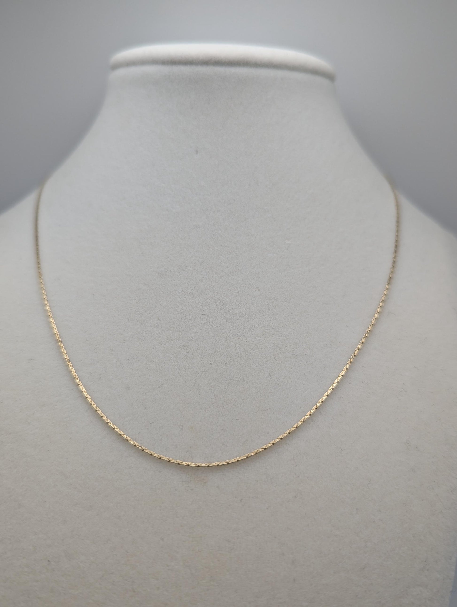 14k Yellow Gold Italy Specialty Chain Necklace 18.5"