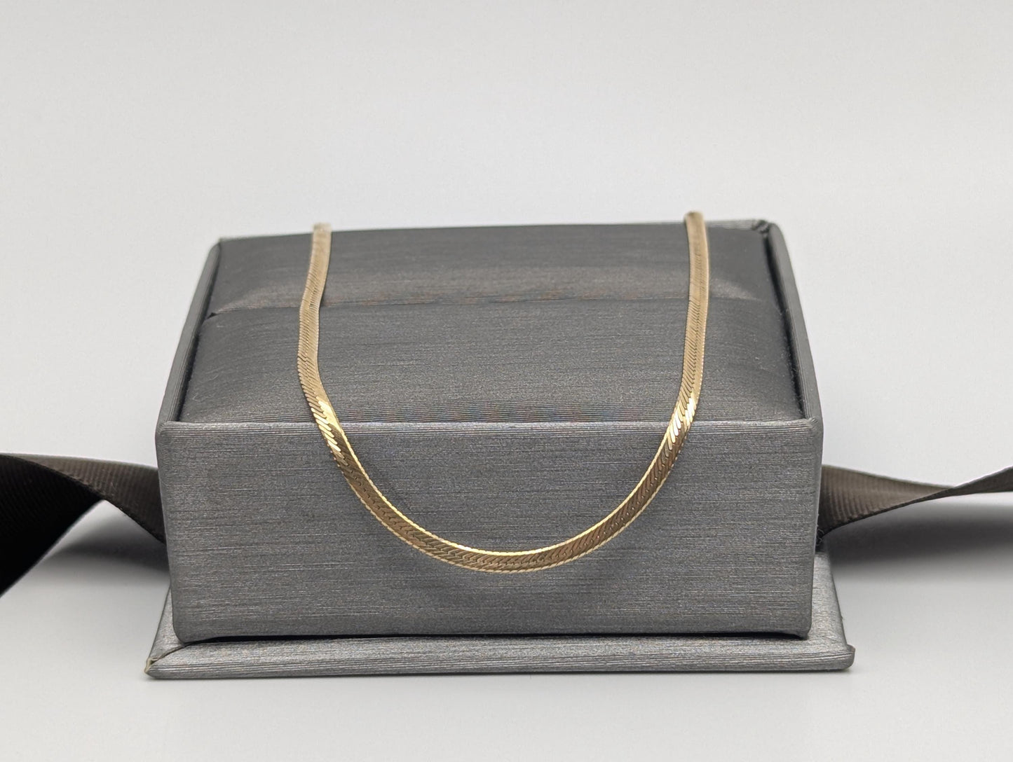 14k Yellow Gold Herringbone Bracelet. Solid Gold Bracelet chain 7.5"