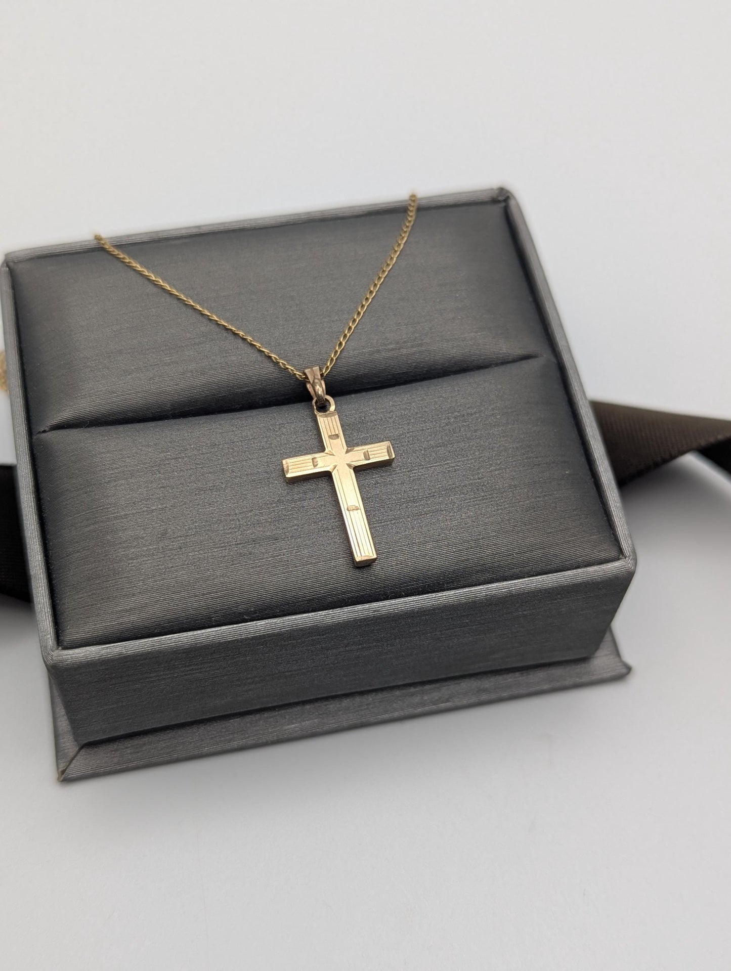 Israel 10k Yellow Gold Cross Pendant Necklace 15 " Crucifix Necklace
