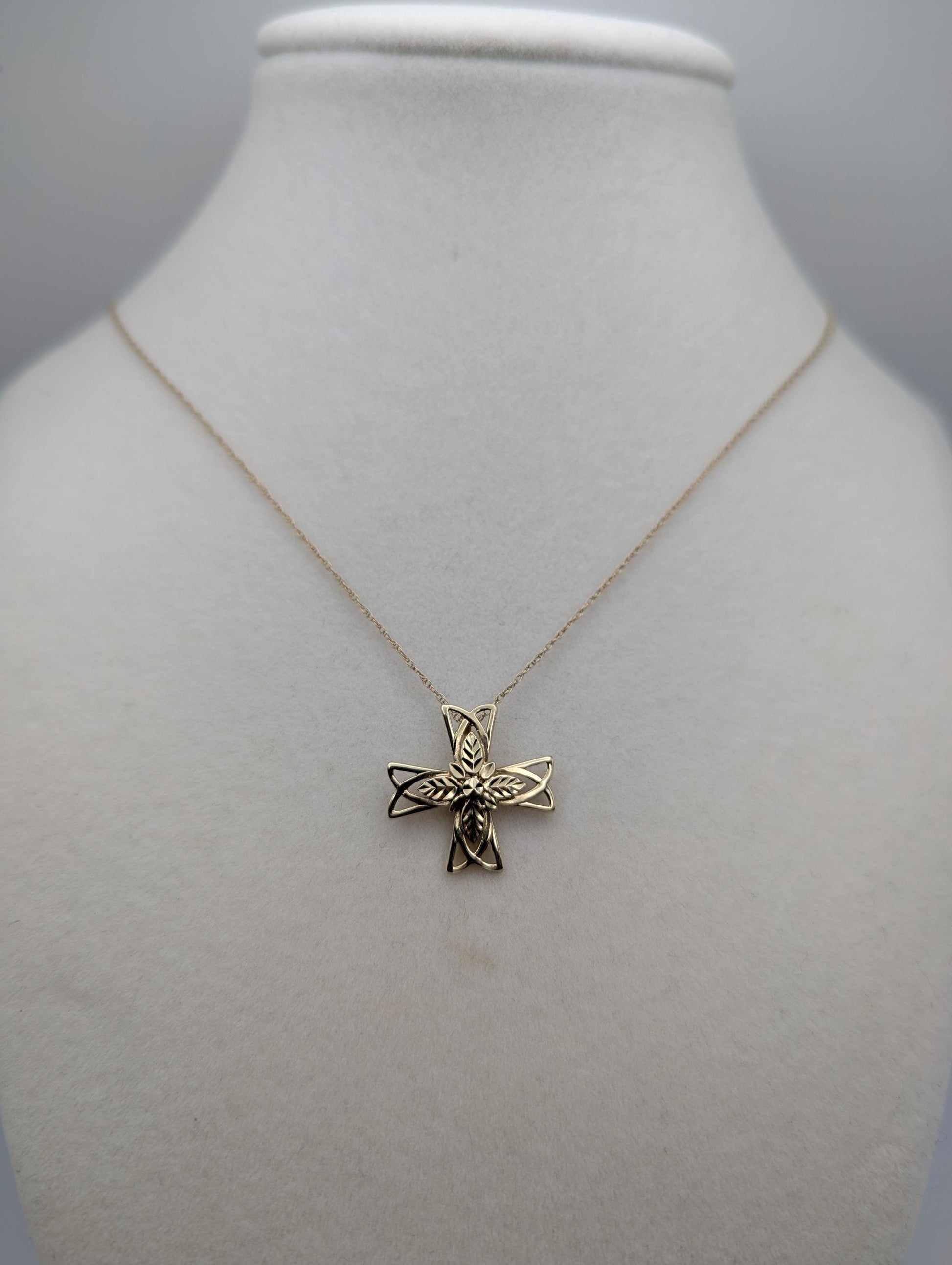 14k Yellow Gold Filigree Cross Necklace 18" Crucifix Gold Chain