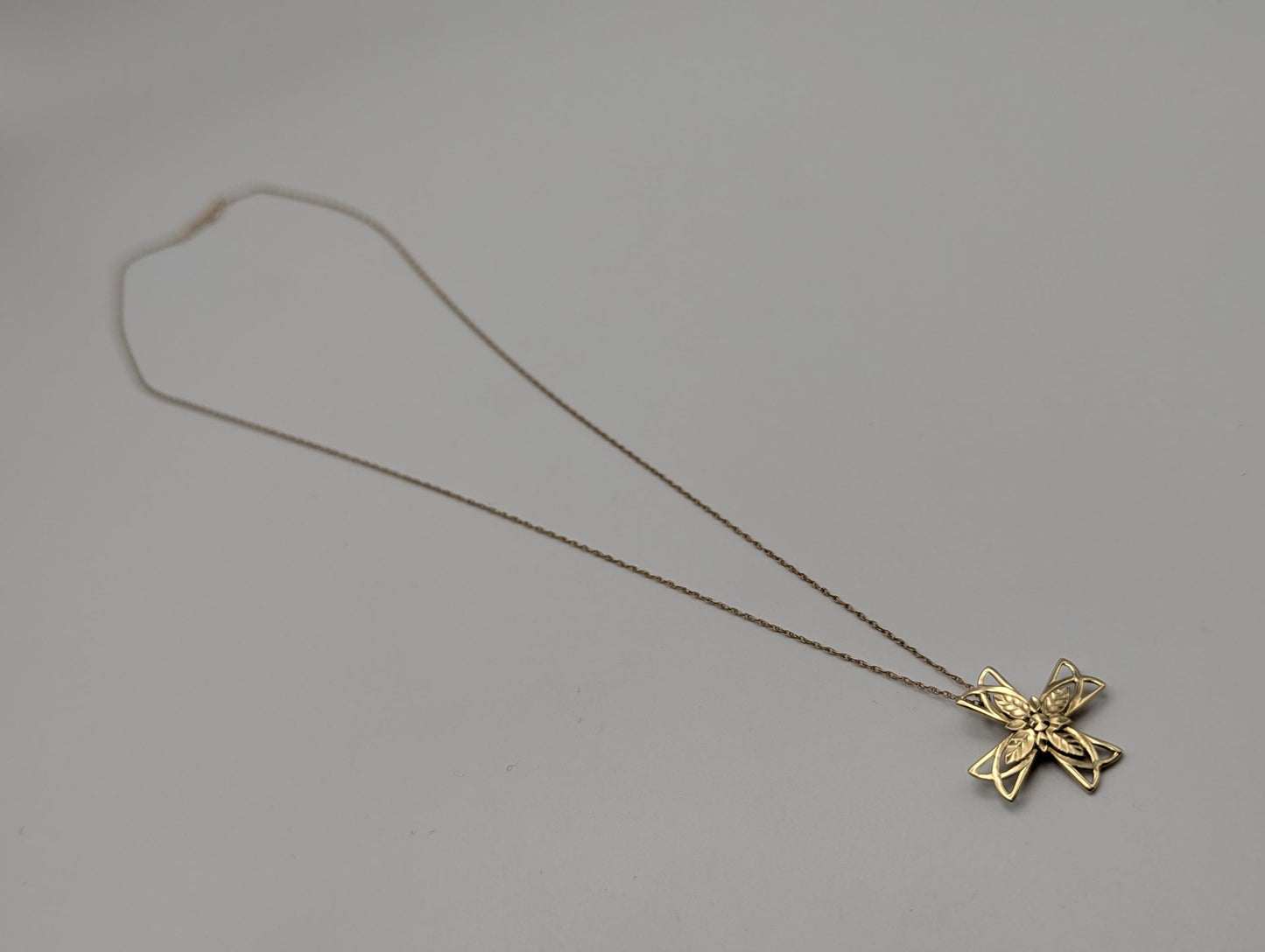 14k Yellow Gold Filigree Cross Necklace 18" Crucifix Gold Chain