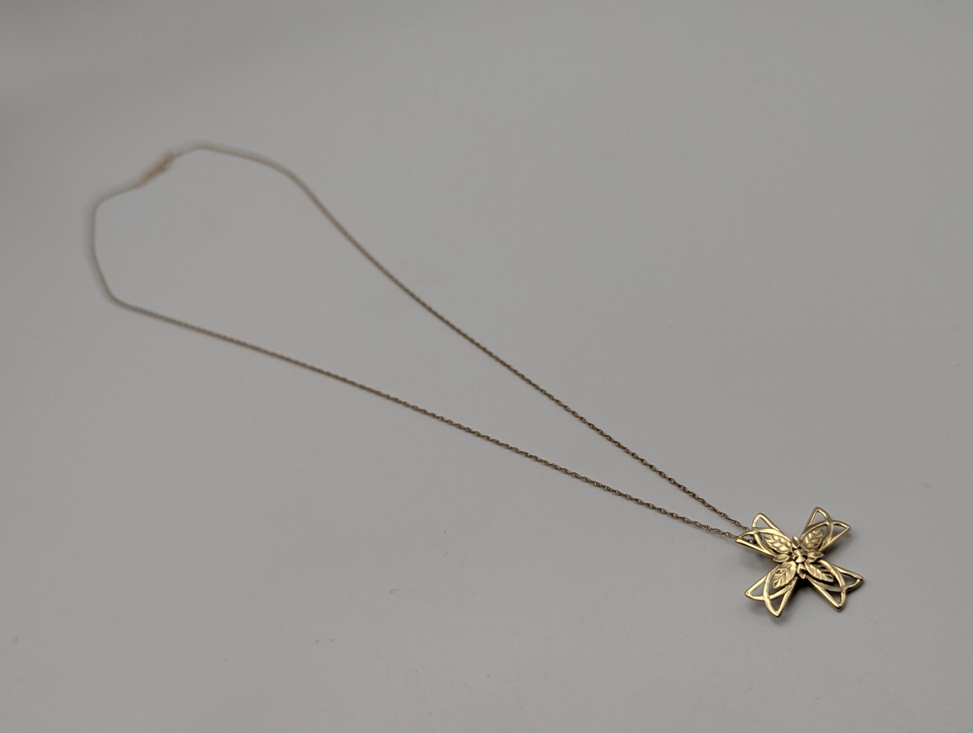 14k Yellow Gold Filigree Cross Necklace 18" Crucifix Gold Chain