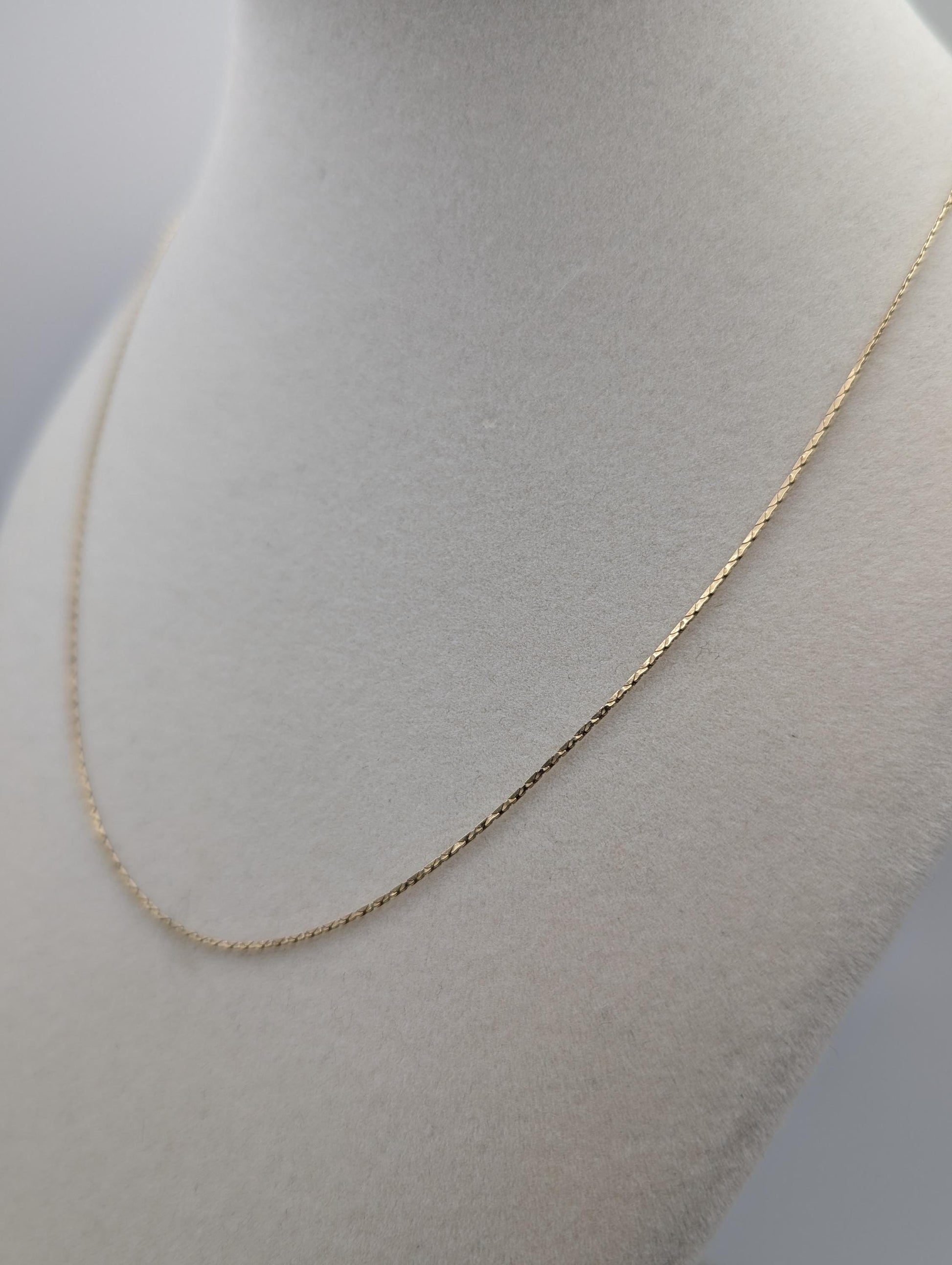 14k Yellow Gold Italy Specialty Chain Necklace 18.5"