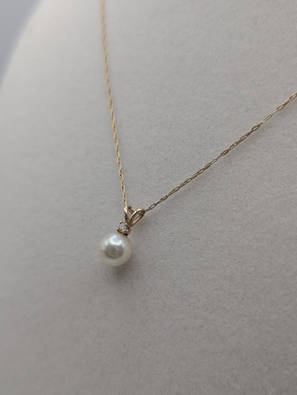 14k Yellow Gold Diamond and Pearl Pendant Necklace 18" Chain Pearl Necklace