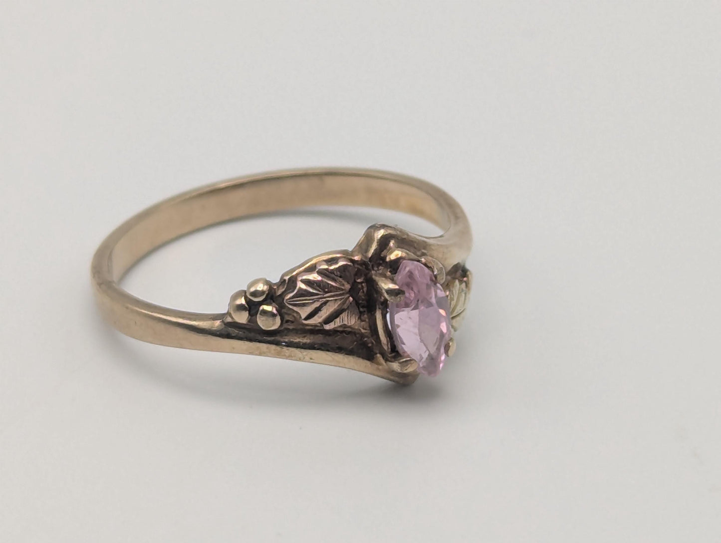 10k Black Hills Gold Tri-Colored Pink Stone Leaf Vine Ring Womens Black Hills Gold Vine Ring