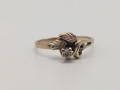 10k Black Hills Gold Tri-Colored Diamond Leaf Vine Ring Women's Black Hills Gold Vine Ring