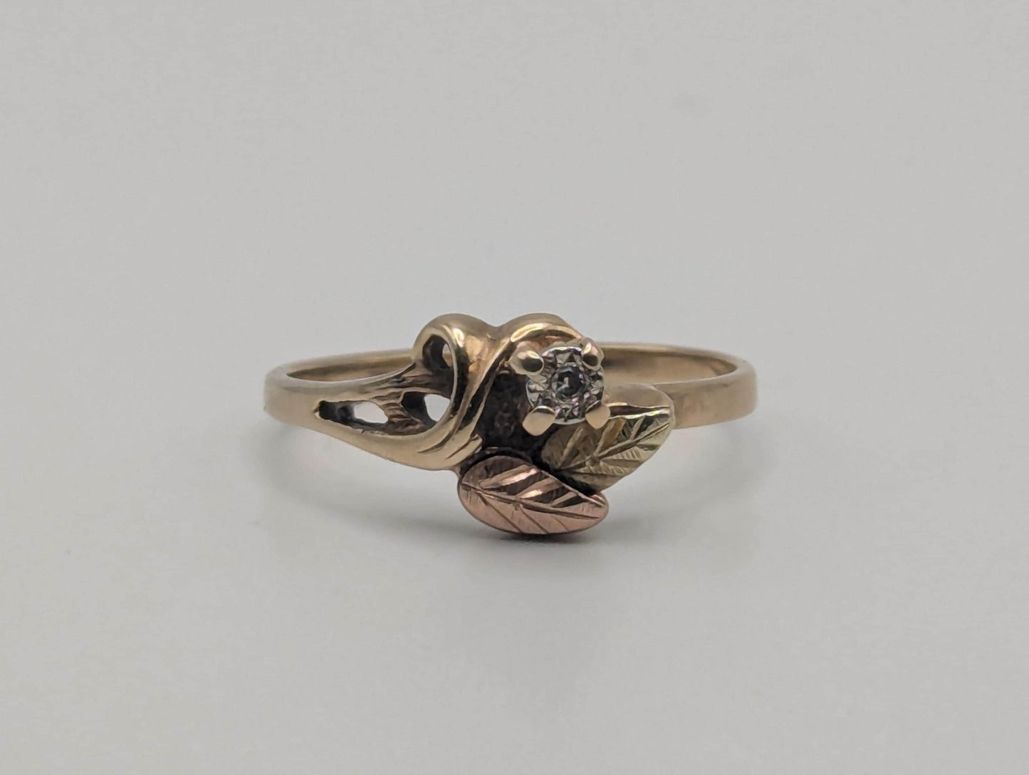 10k Black Hills Gold Tri-Colored Diamond Leaf Vine Ring Women's Black Hills Gold Vine Ring