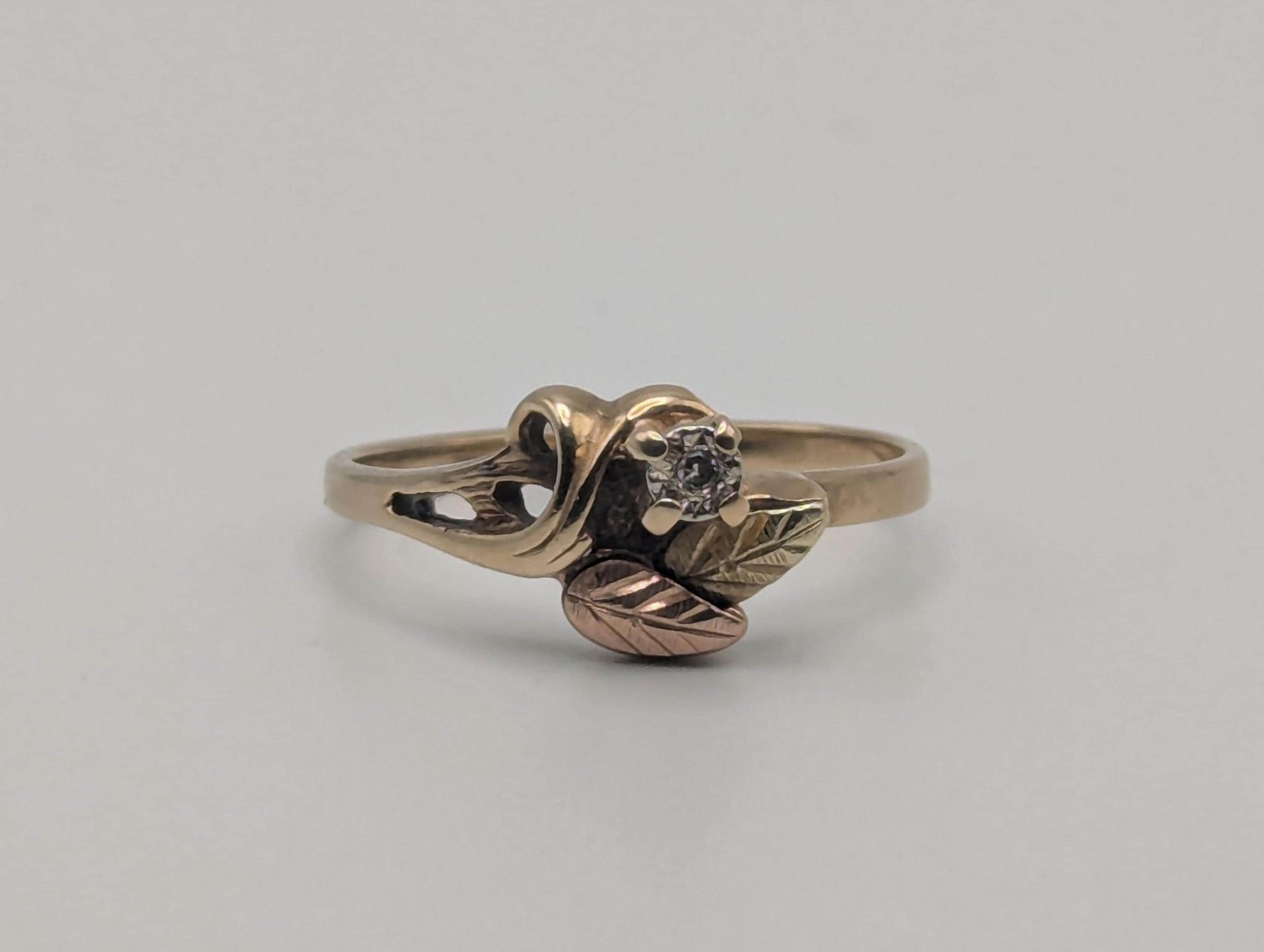 10k Black Hills Gold Tri-Colored Diamond Leaf Vine Ring Women's Black Hills Gold Vine Ring