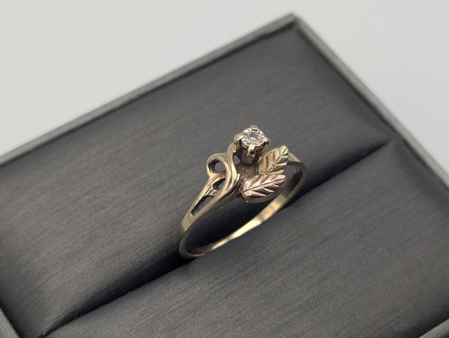 10k Black Hills Gold Tri-Colored Diamond Leaf Vine Ring Women's Black Hills Gold Vine Ring