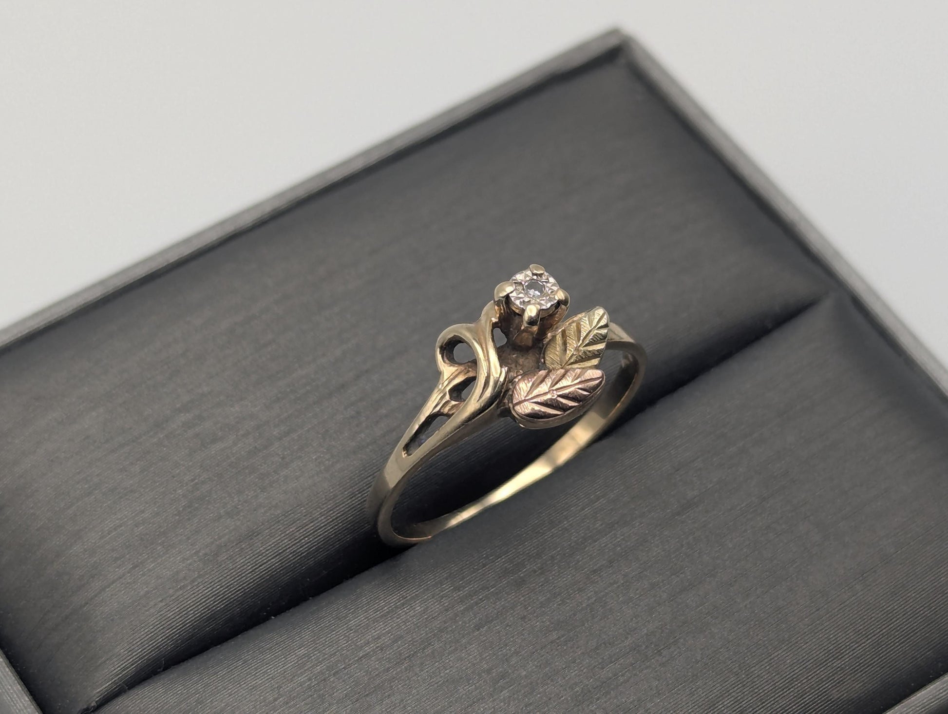 10k Black Hills Gold Tri-Colored Diamond Leaf Vine Ring Women's Black Hills Gold Vine Ring