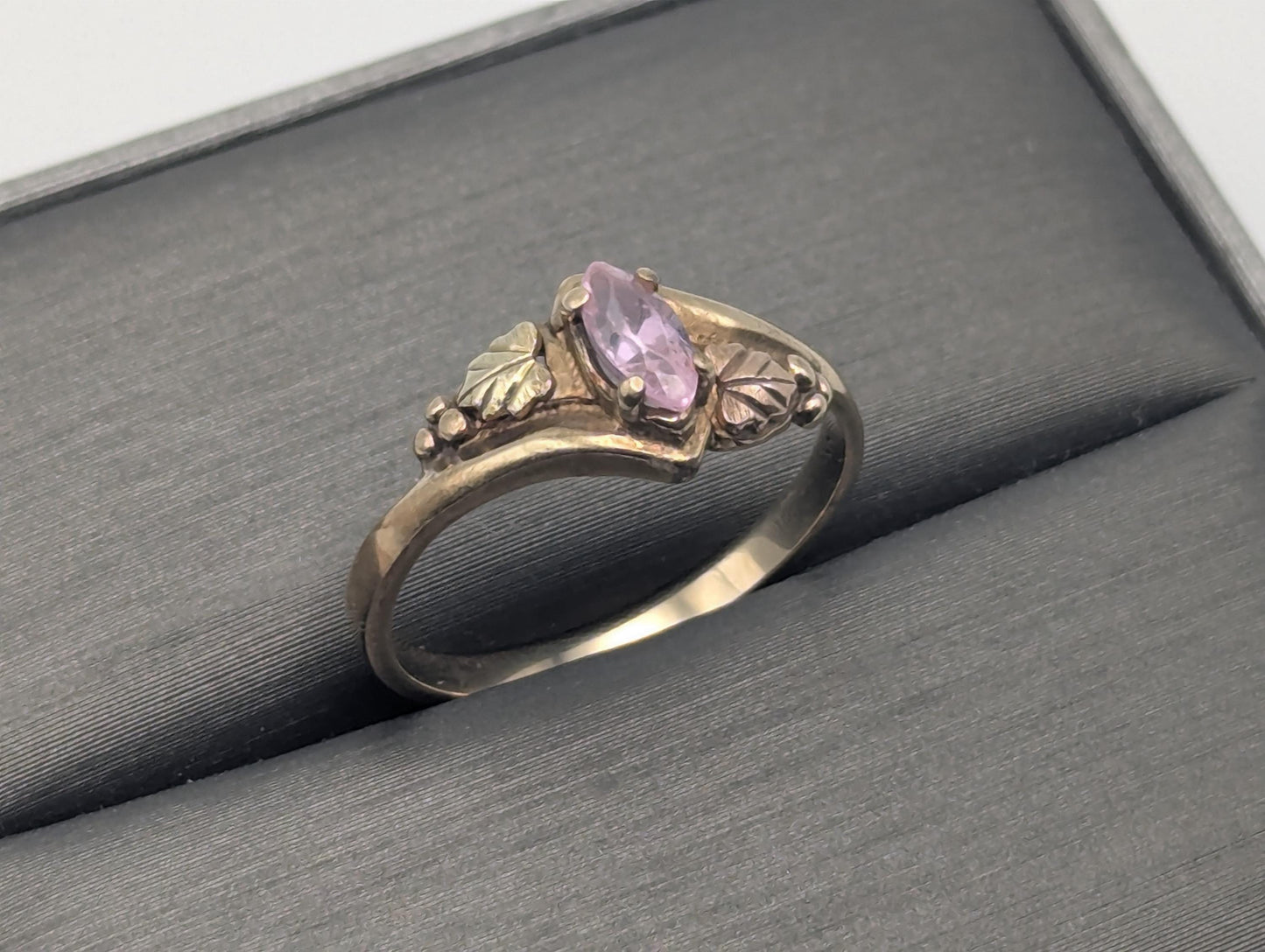 10k Black Hills Gold Tri-Colored Pink Stone Leaf Vine Ring Womens Black Hills Gold Vine Ring