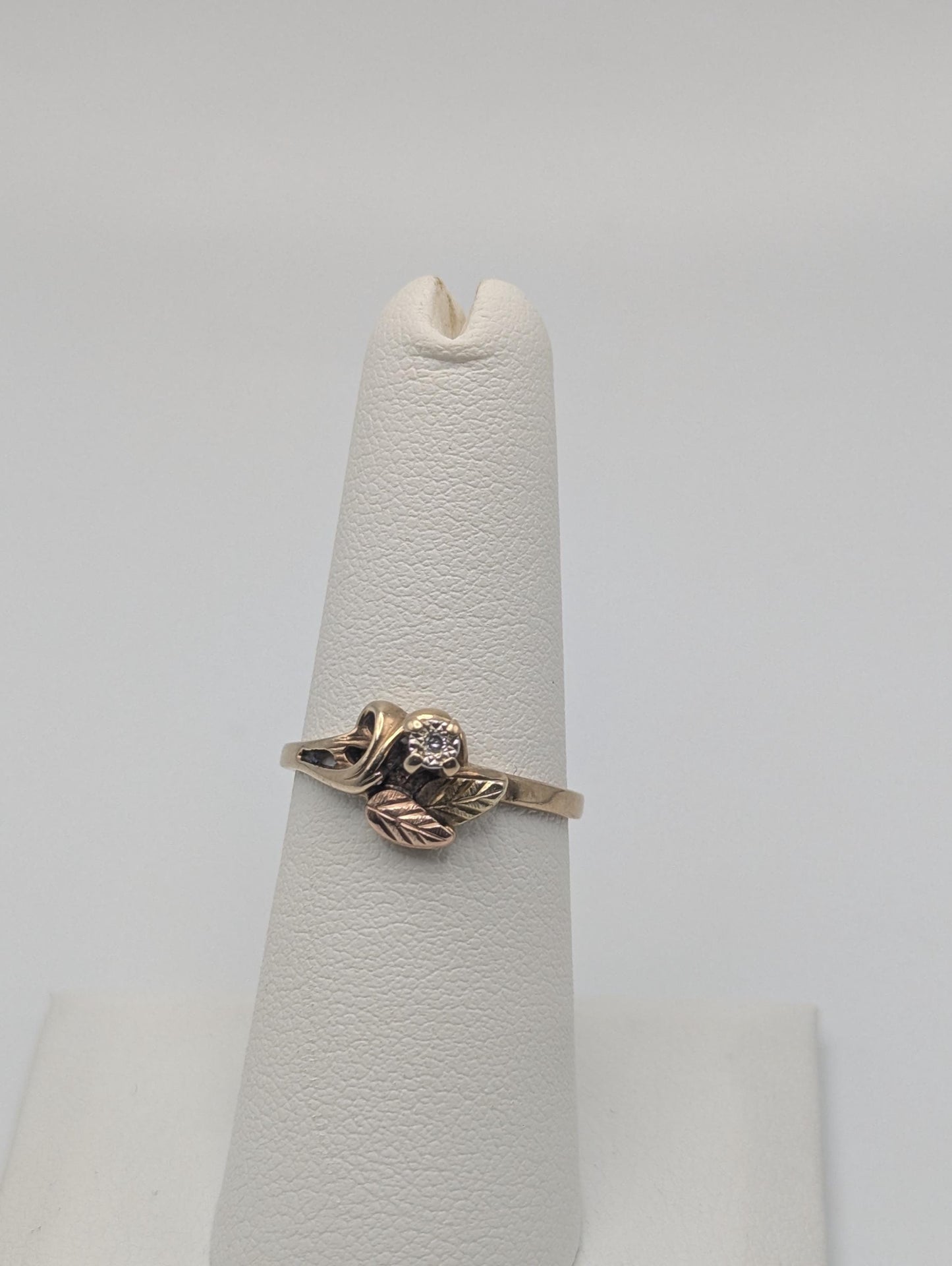 10k Black Hills Gold Tri-Colored Diamond Leaf Vine Ring Women's Black Hills Gold Vine Ring