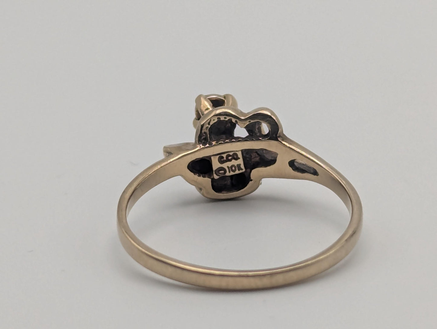 10k Black Hills Gold Tri-Colored Diamond Leaf Vine Ring Women's Black Hills Gold Vine Ring