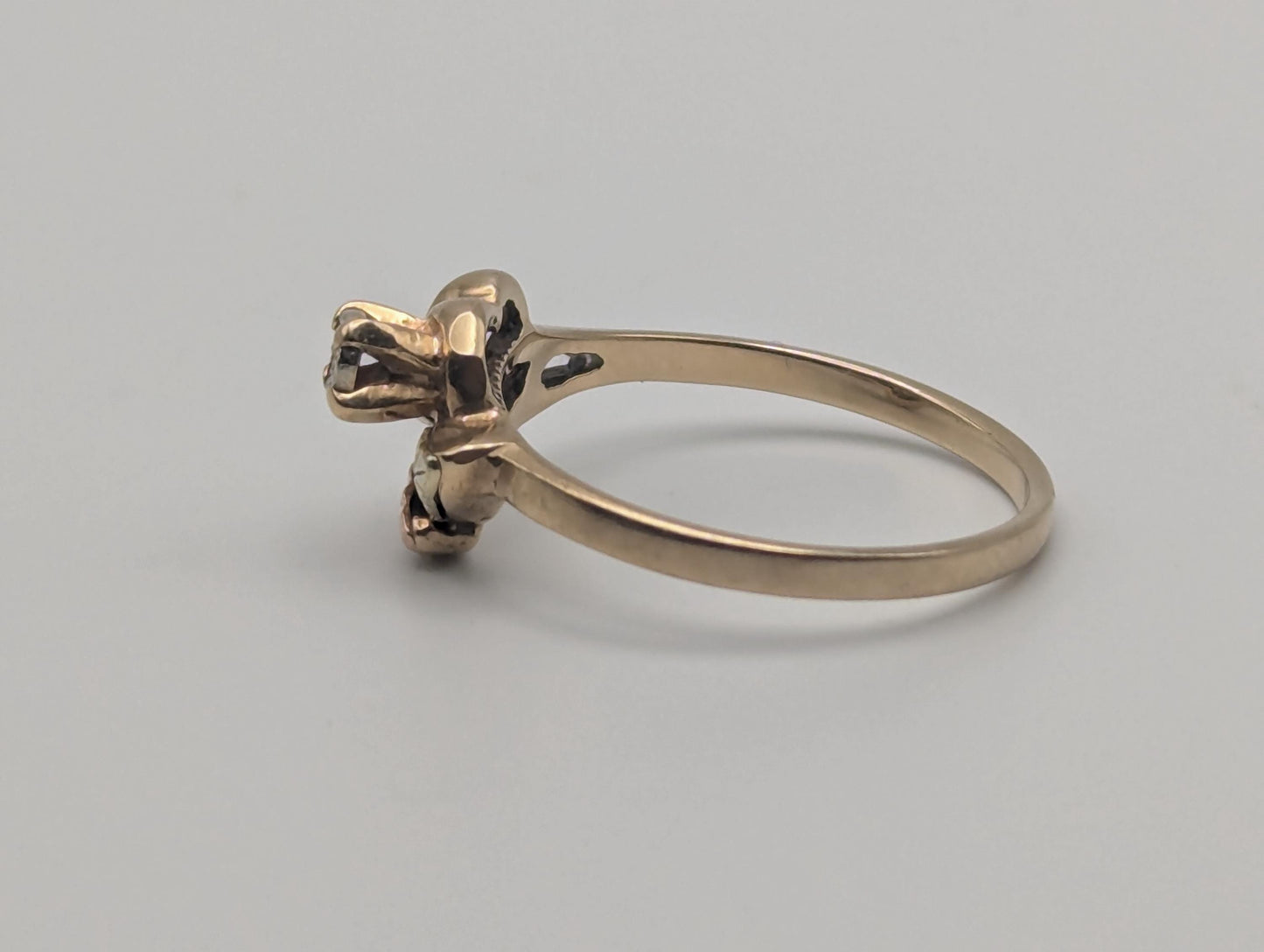 10k Black Hills Gold Tri-Colored Diamond Leaf Vine Ring Women's Black Hills Gold Vine Ring