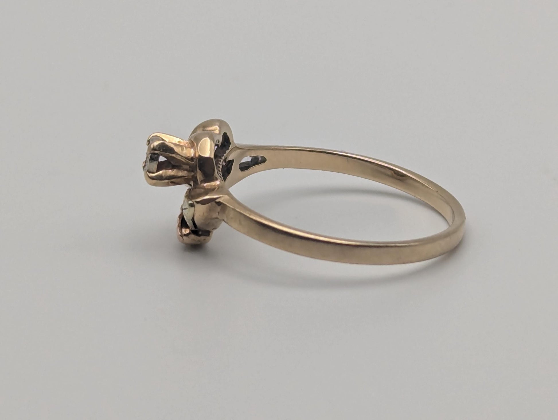 10k Black Hills Gold Tri-Colored Diamond Leaf Vine Ring Women's Black Hills Gold Vine Ring