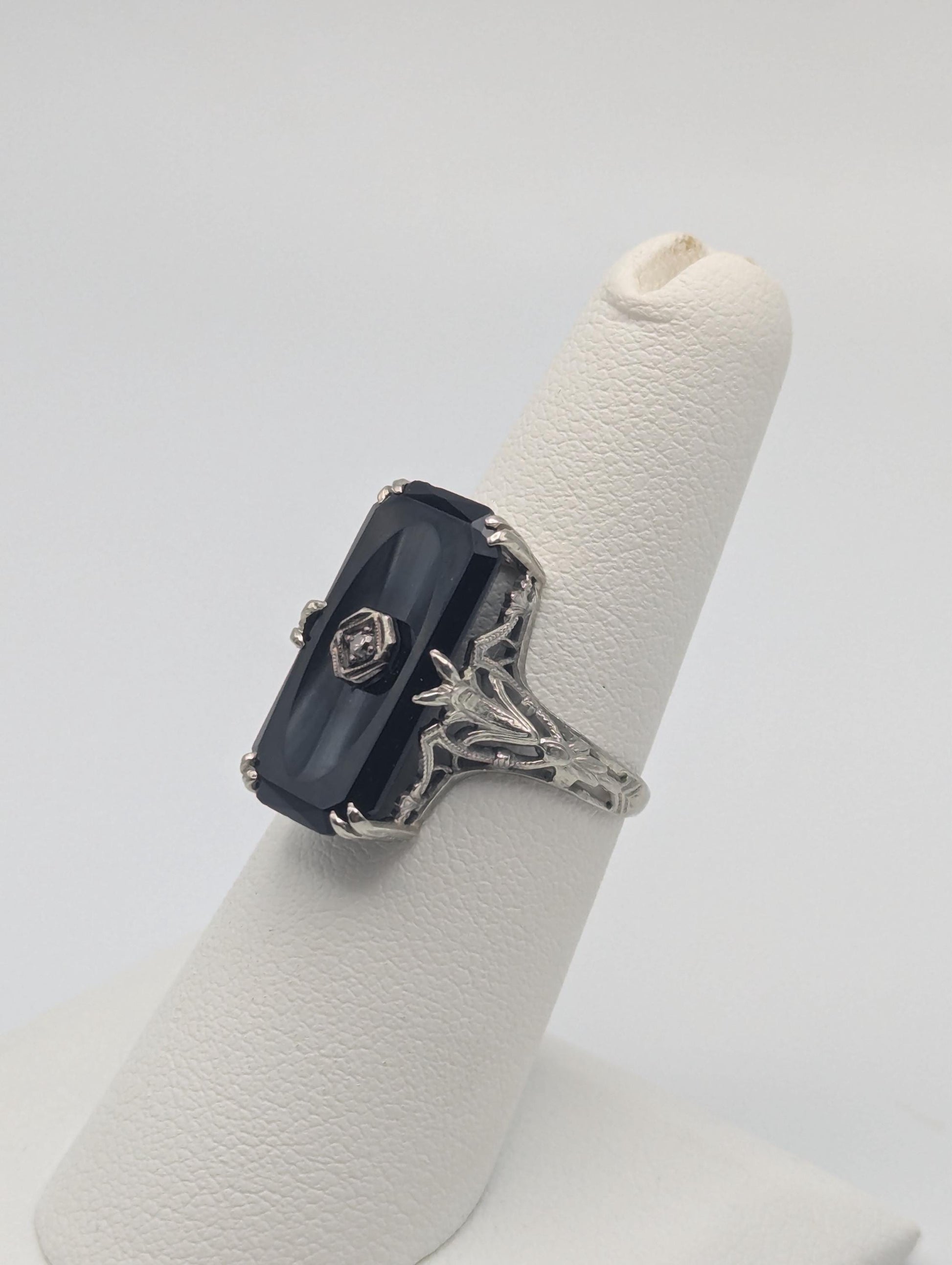 Vintage 18k White Gold Art Deco Black Onyx Ring Midnight Statement Ring