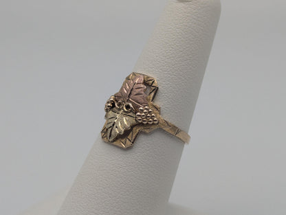 Black Hills Gold 10k Multi-tone Gold Vine Signet Ring BHG wedding band